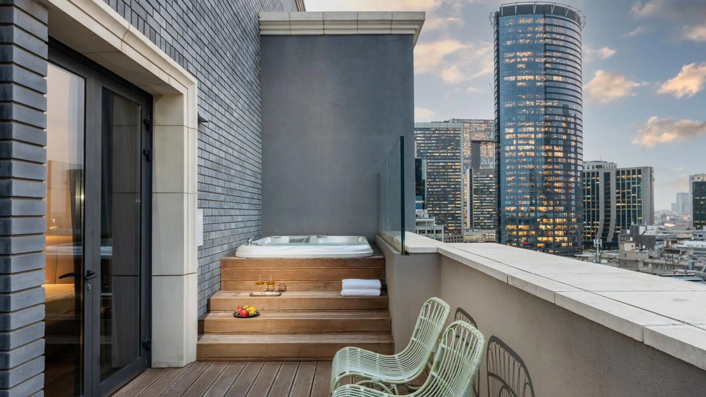 Photo of the whole room in Hotel Indigo Tel Aviv - Diamond District by IHG