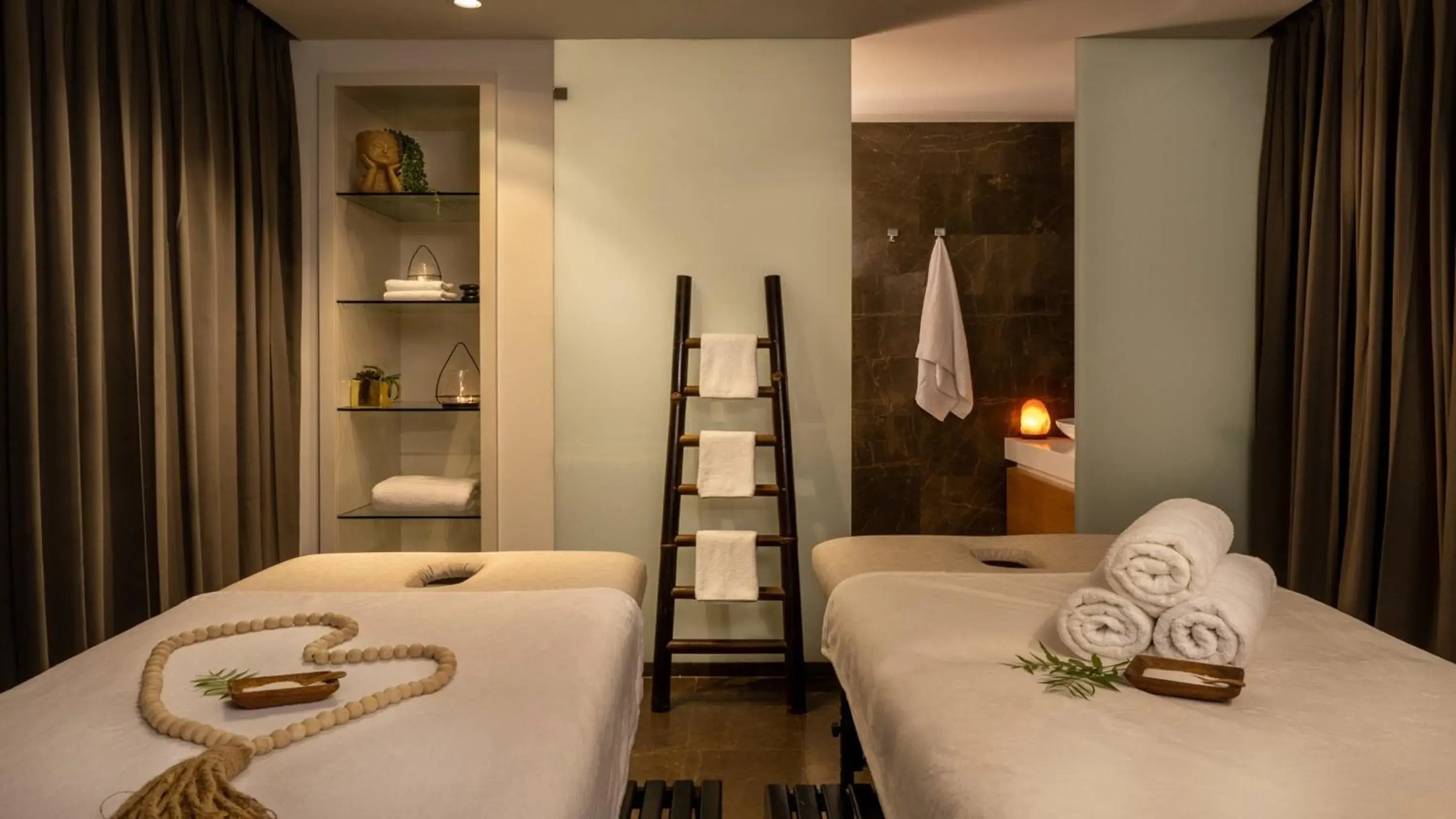 Spa and wellness centre/facilities, Bed in Hotel Indigo Tel Aviv - Diamond District by IHG Spa and wellness centre/facilities, Bed in Hotel Indigo Tel Aviv - Diamond District by IHG