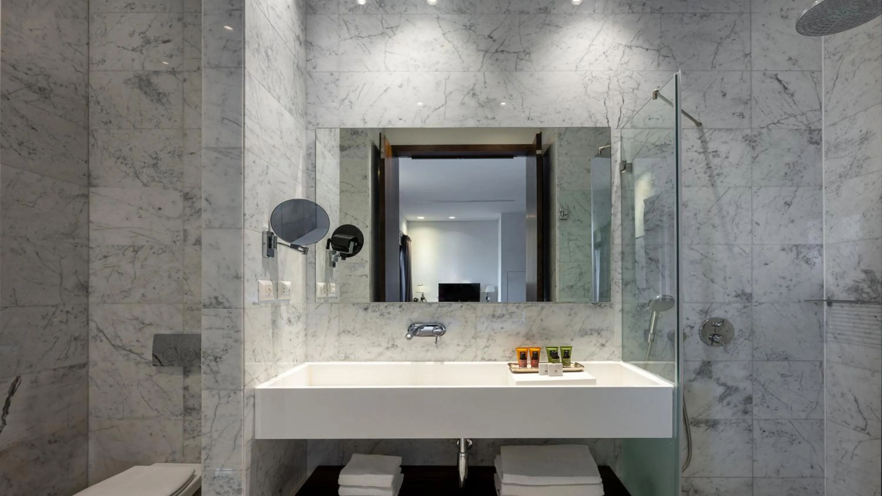 Bedroom in Hotel Indigo Tel Aviv - Diamond District by IHG