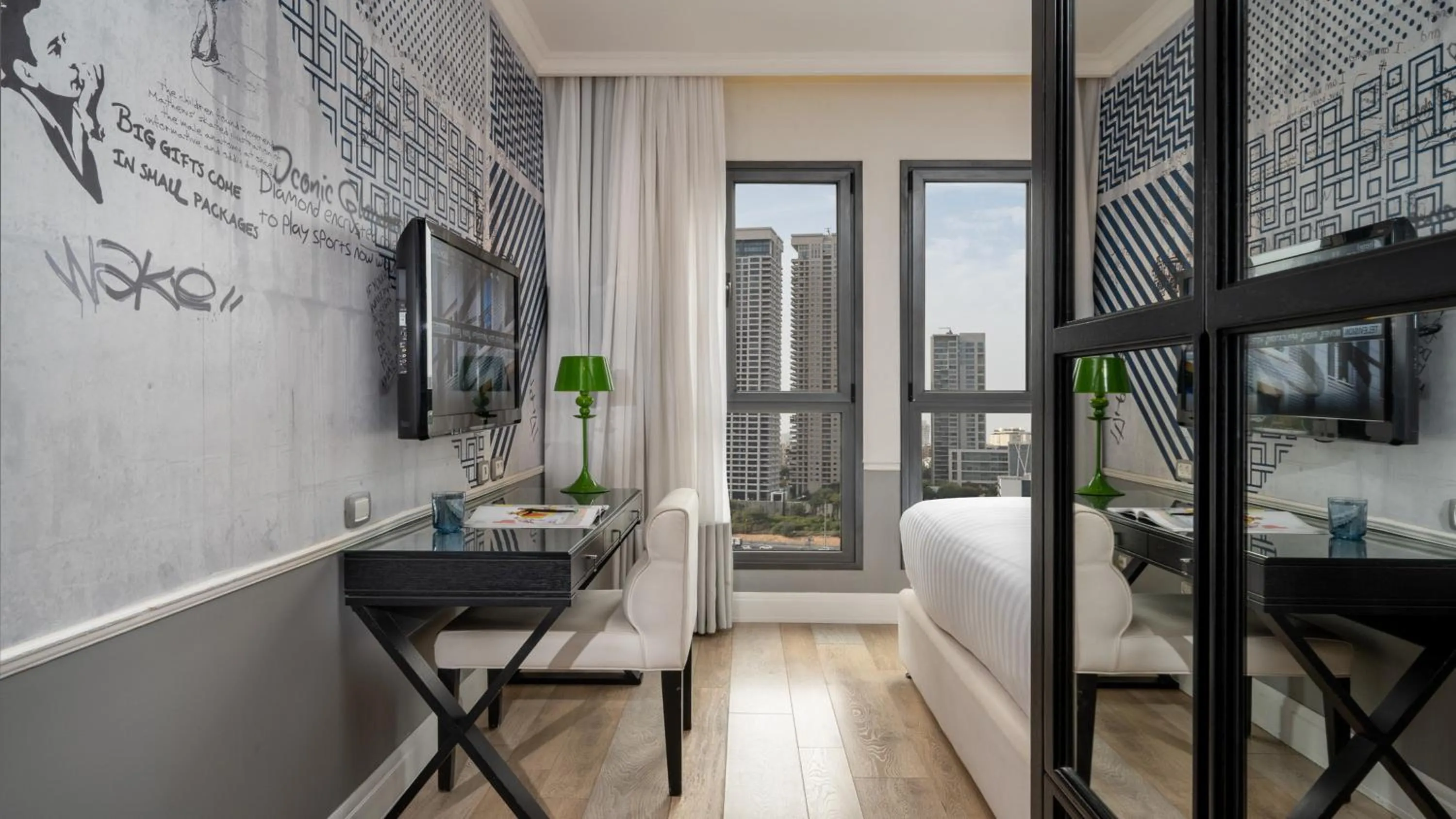 Photo of the whole room in Hotel Indigo Tel Aviv - Diamond District by IHG