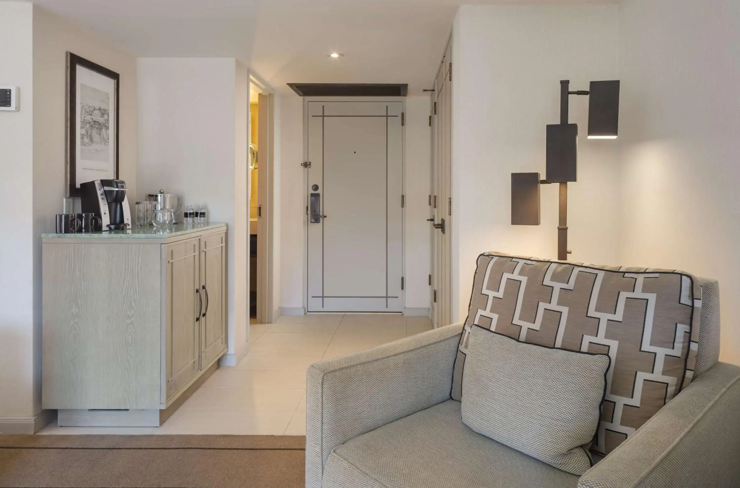 Living room in Arizona Biltmore, LXR Hotels & Resorts Living room in Arizona Biltmore, LXR Hotels & Resorts