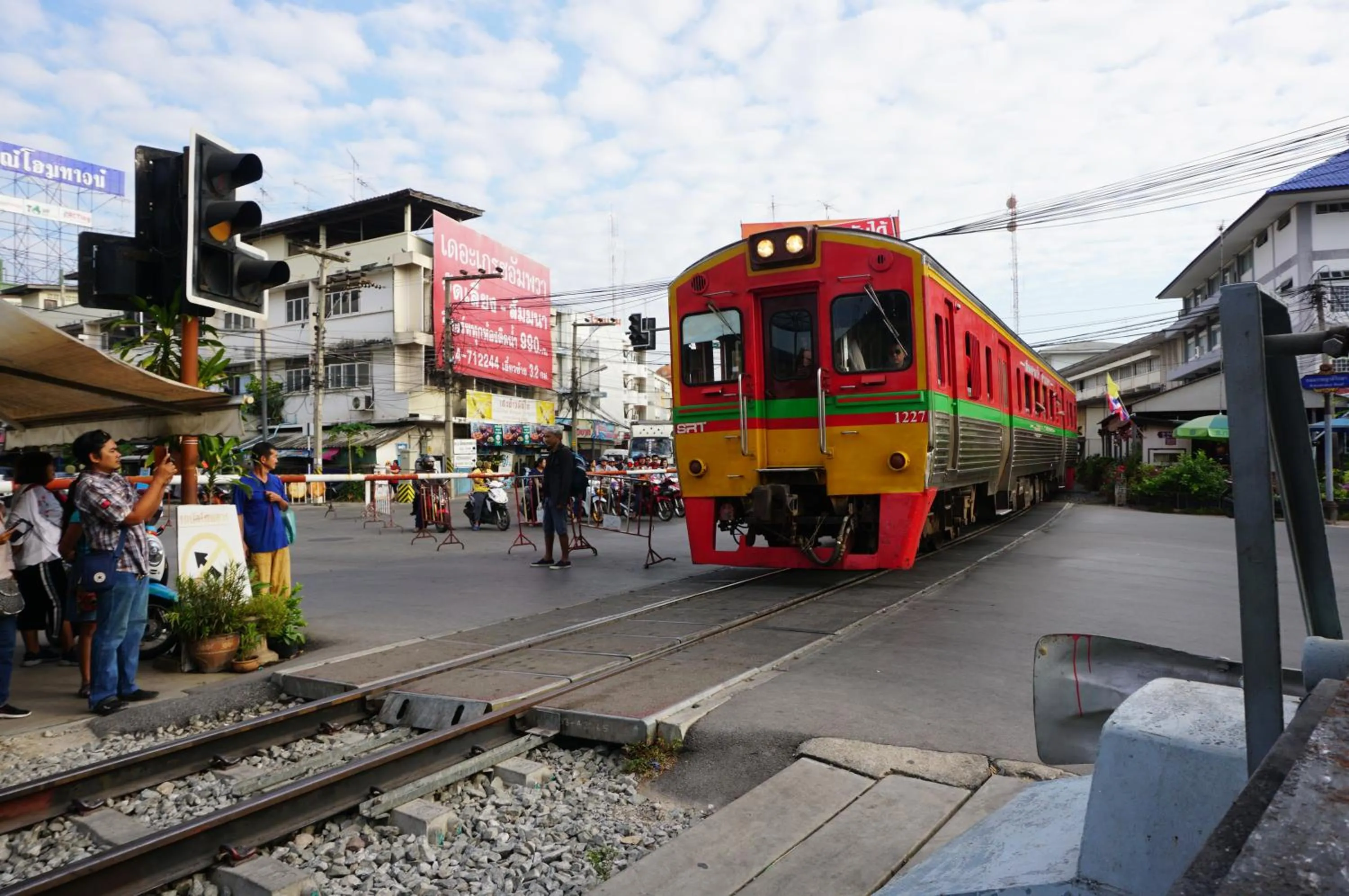 Alongkorn hotel by SB