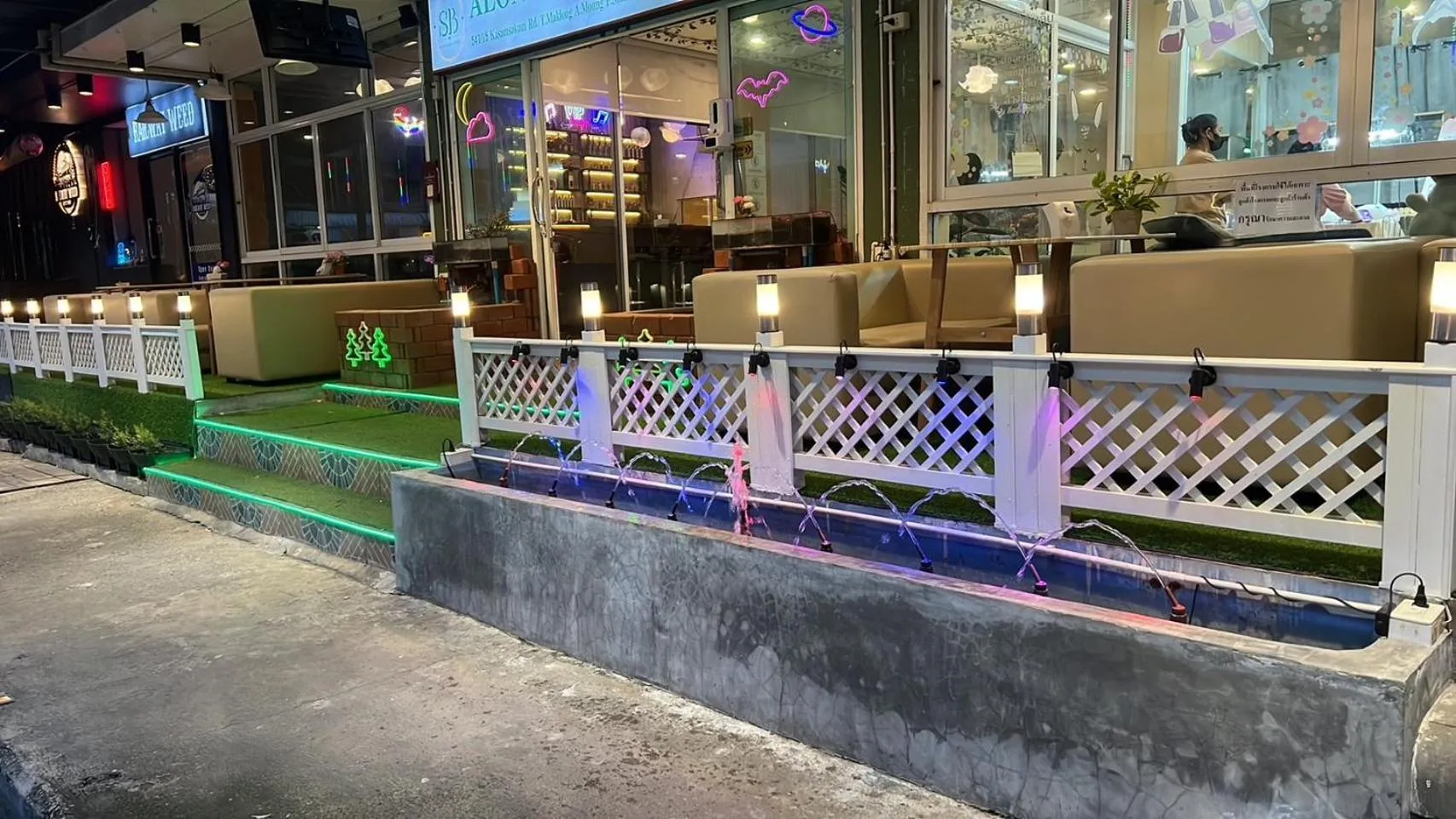 Alongkorn hotel by SB