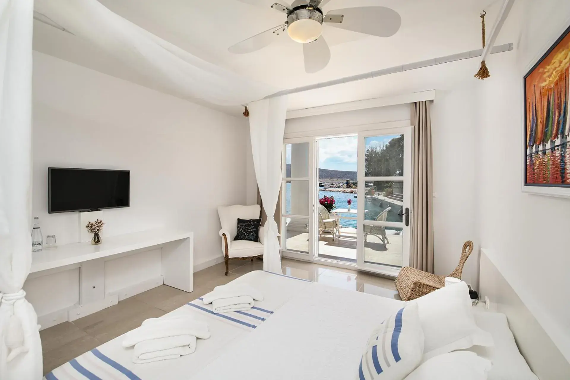 Suite with Sea View in Port Alacati Hotel Suite with Sea View in Port Alacati Hotel