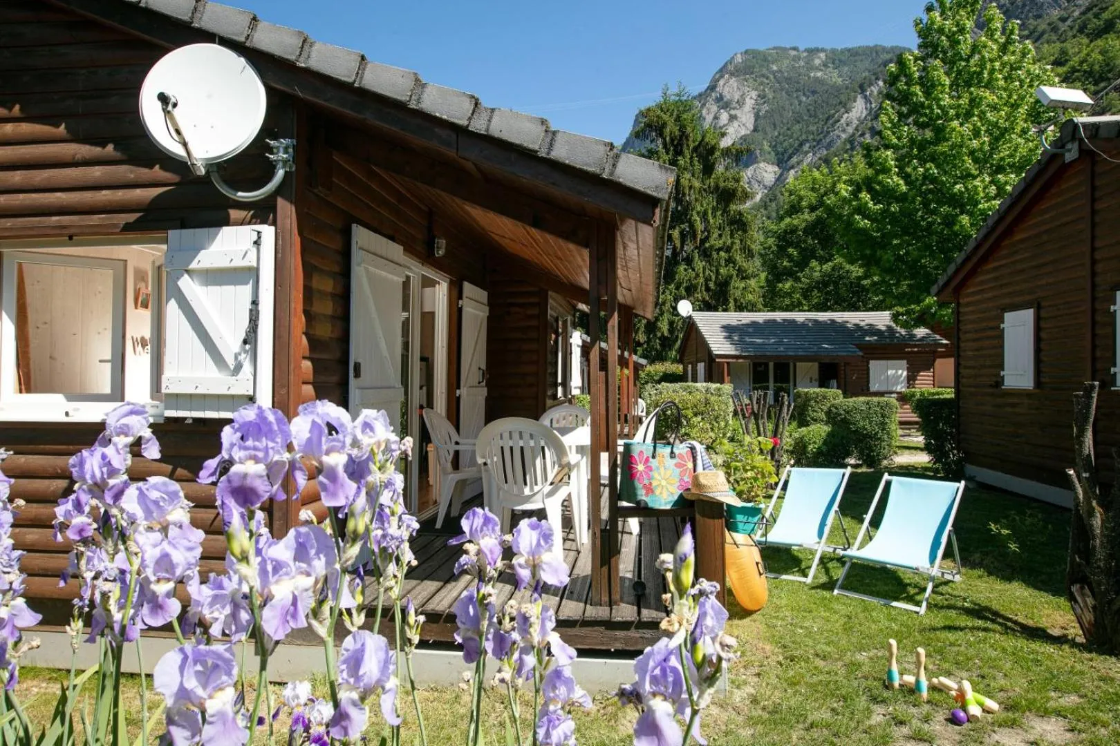 Patio in A La Rencontre Du Soleil - Camping