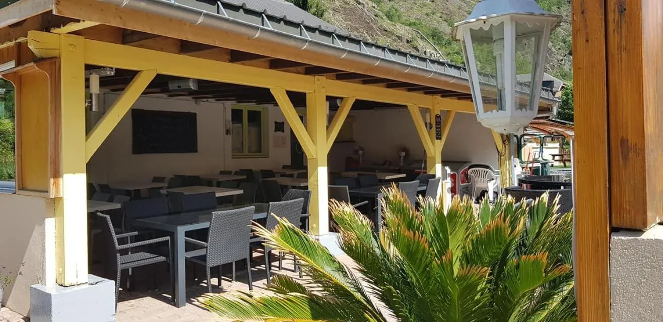 Restaurant/places to eat in A La Rencontre Du Soleil - Camping