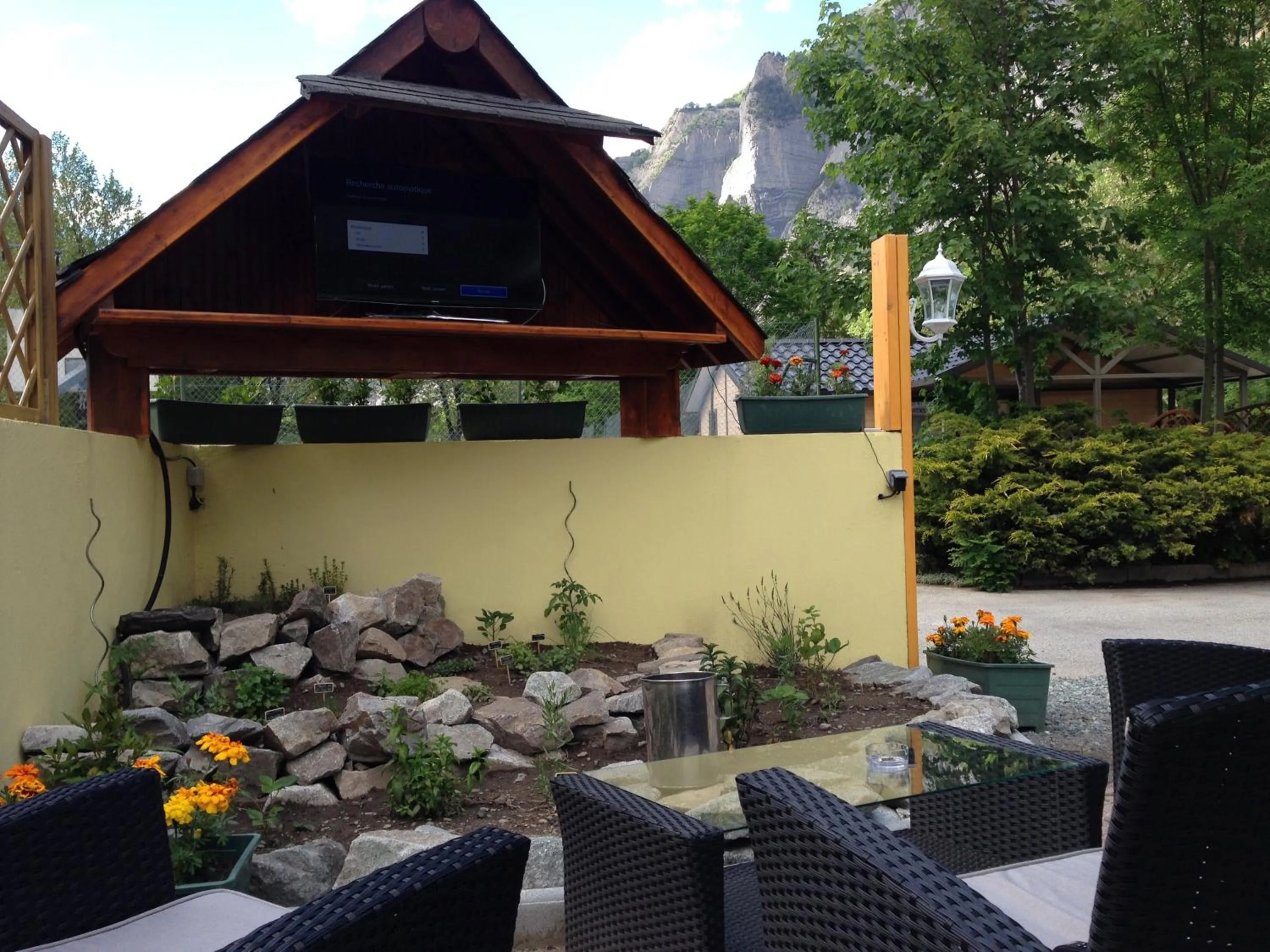 Lounge or bar in A La Rencontre Du Soleil - Camping