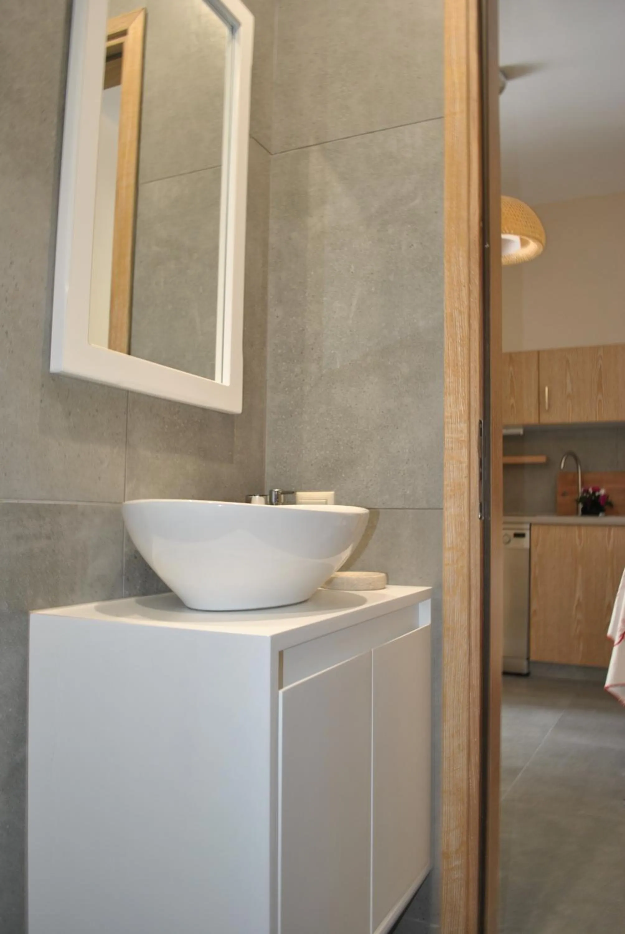 Petras Gi - Stone Houses