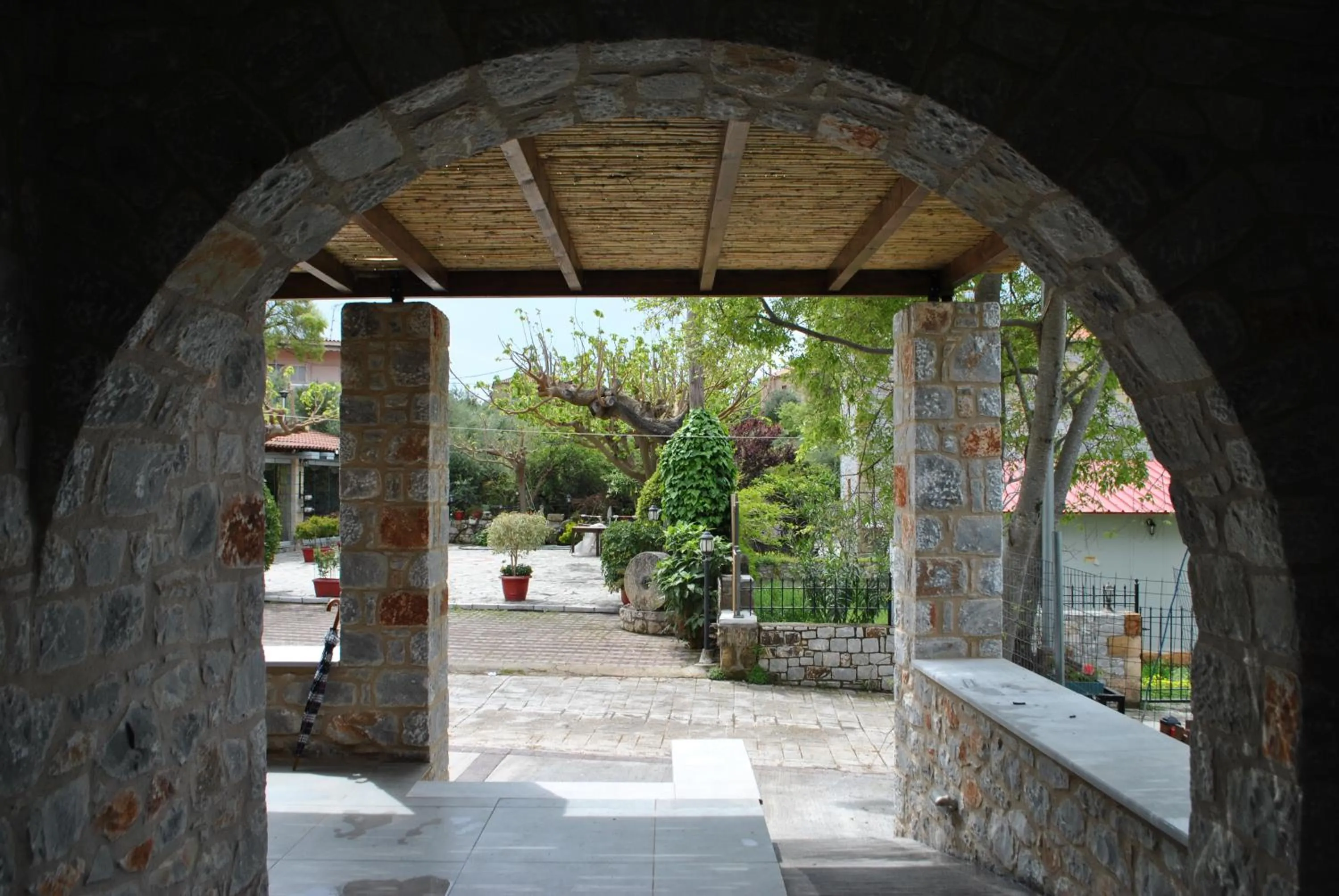 Petras Gi - Stone Houses