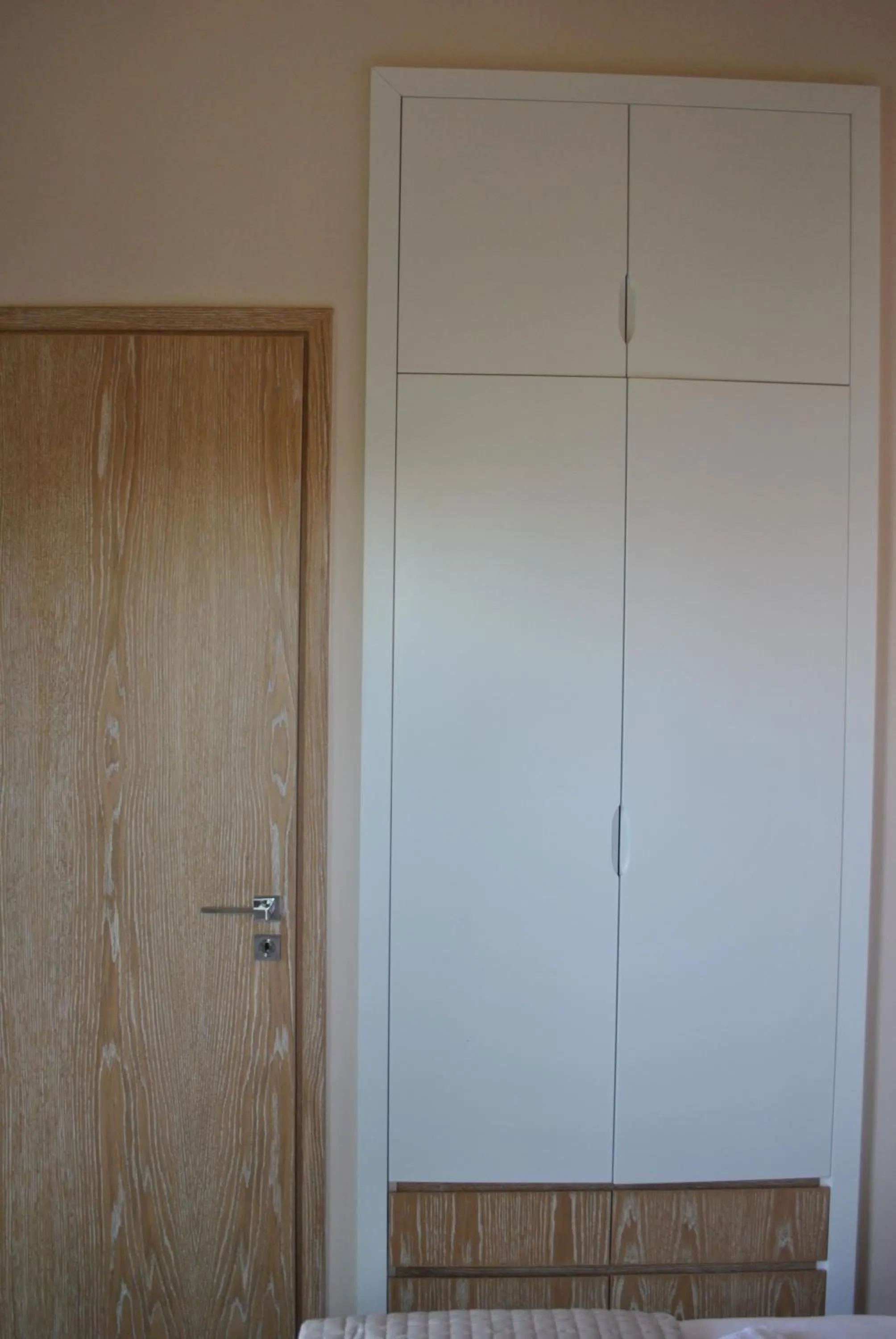 Petras Gi - Stone Houses