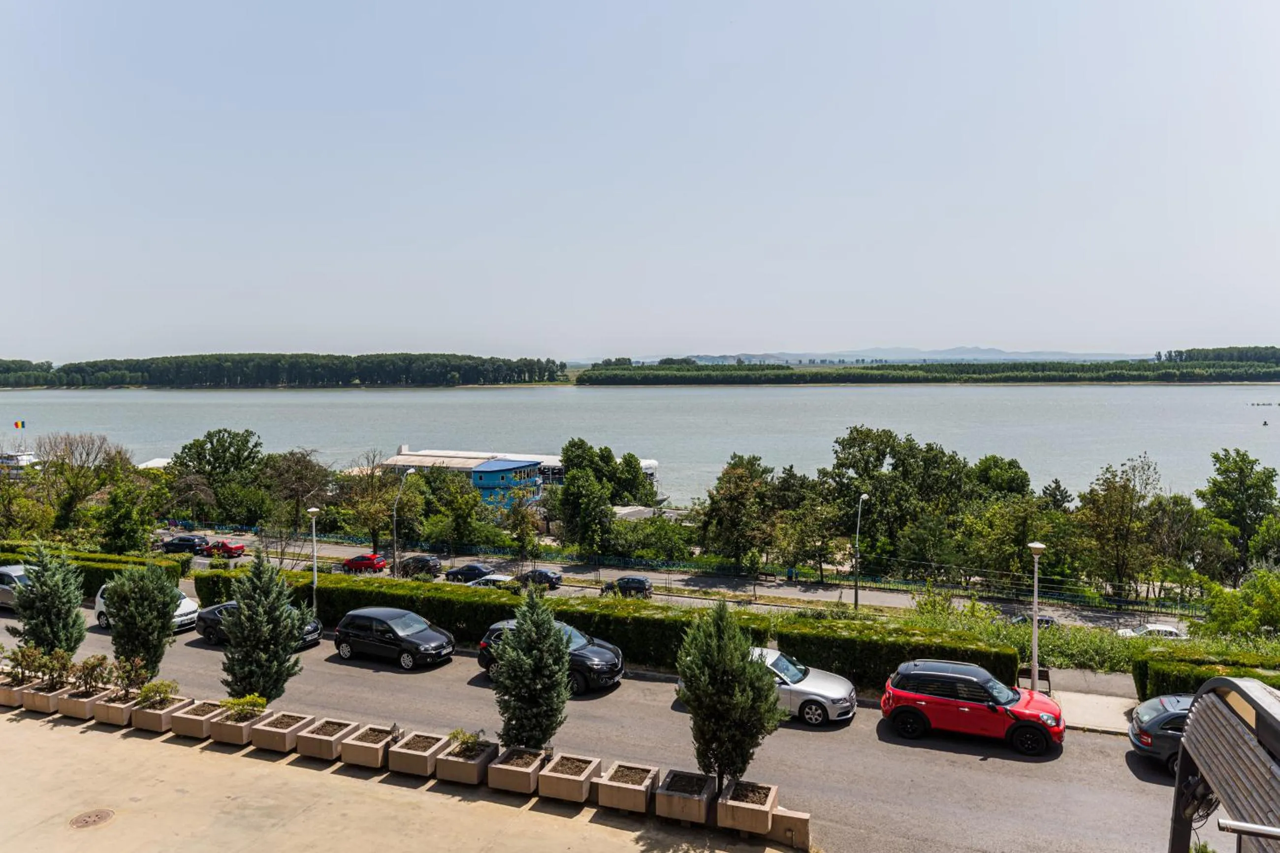 Day in Faleza Hotel by Vega