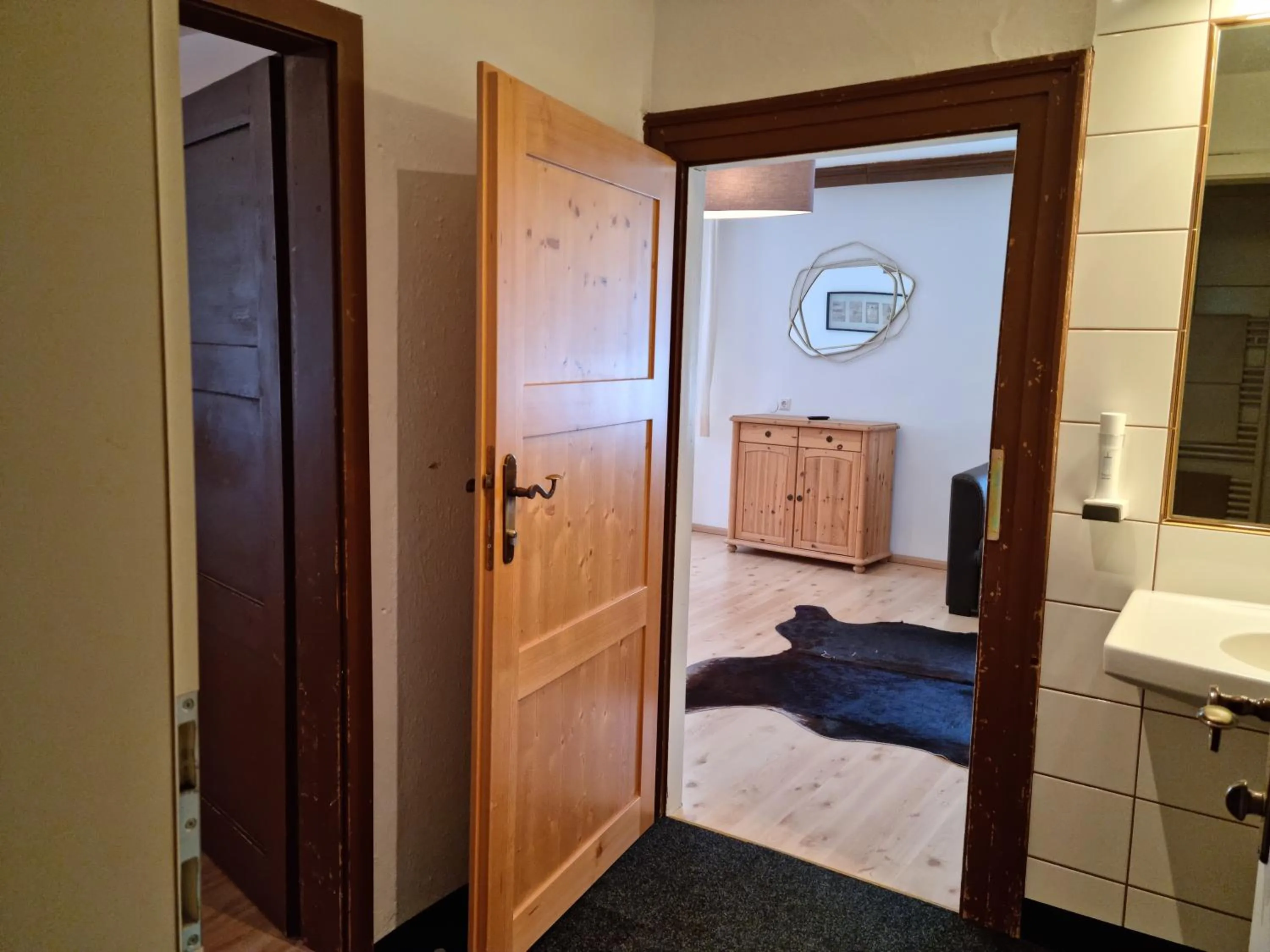 Photo of the whole room in Das Geringer