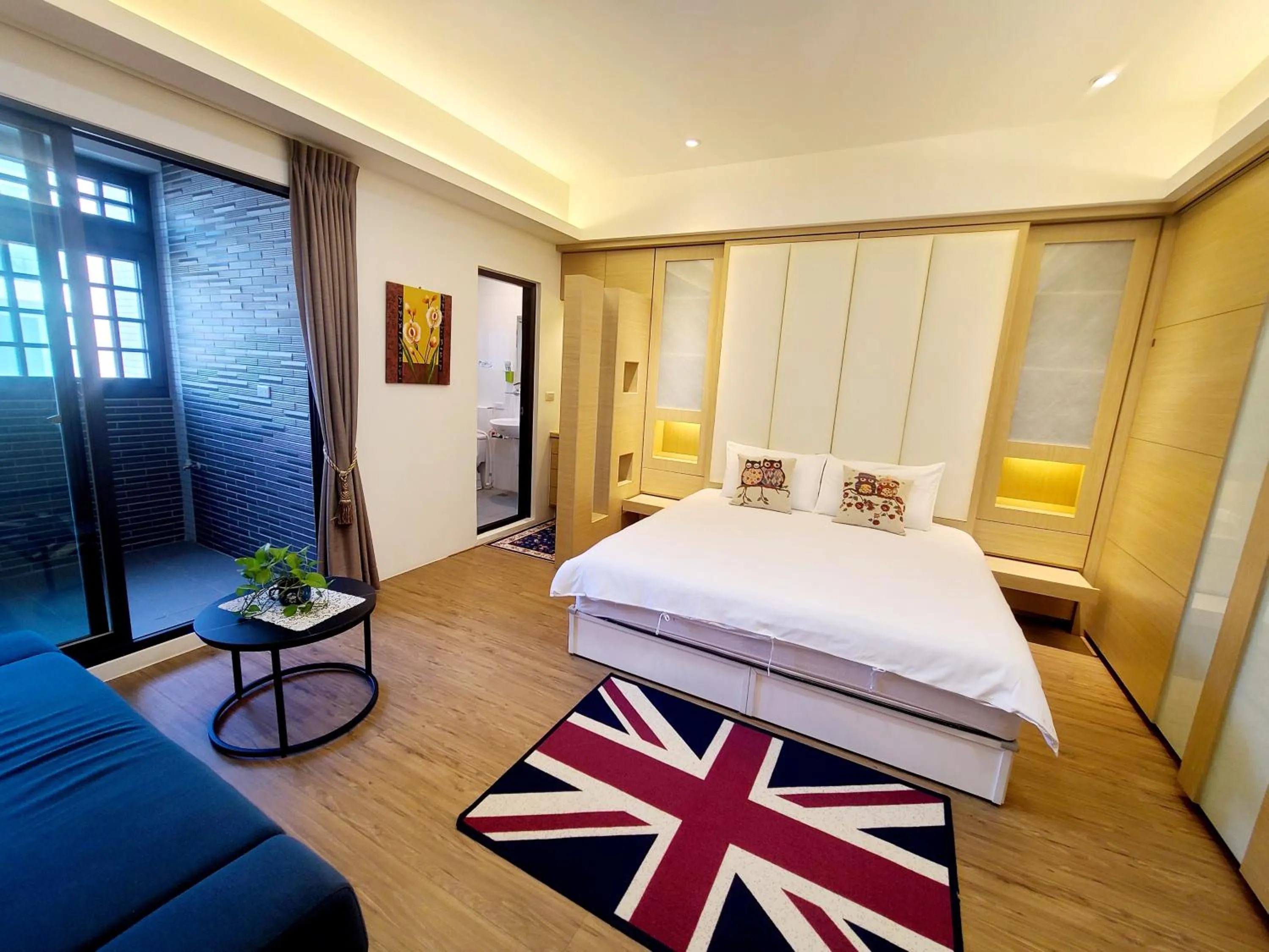 Bed in Love Happiness Inn