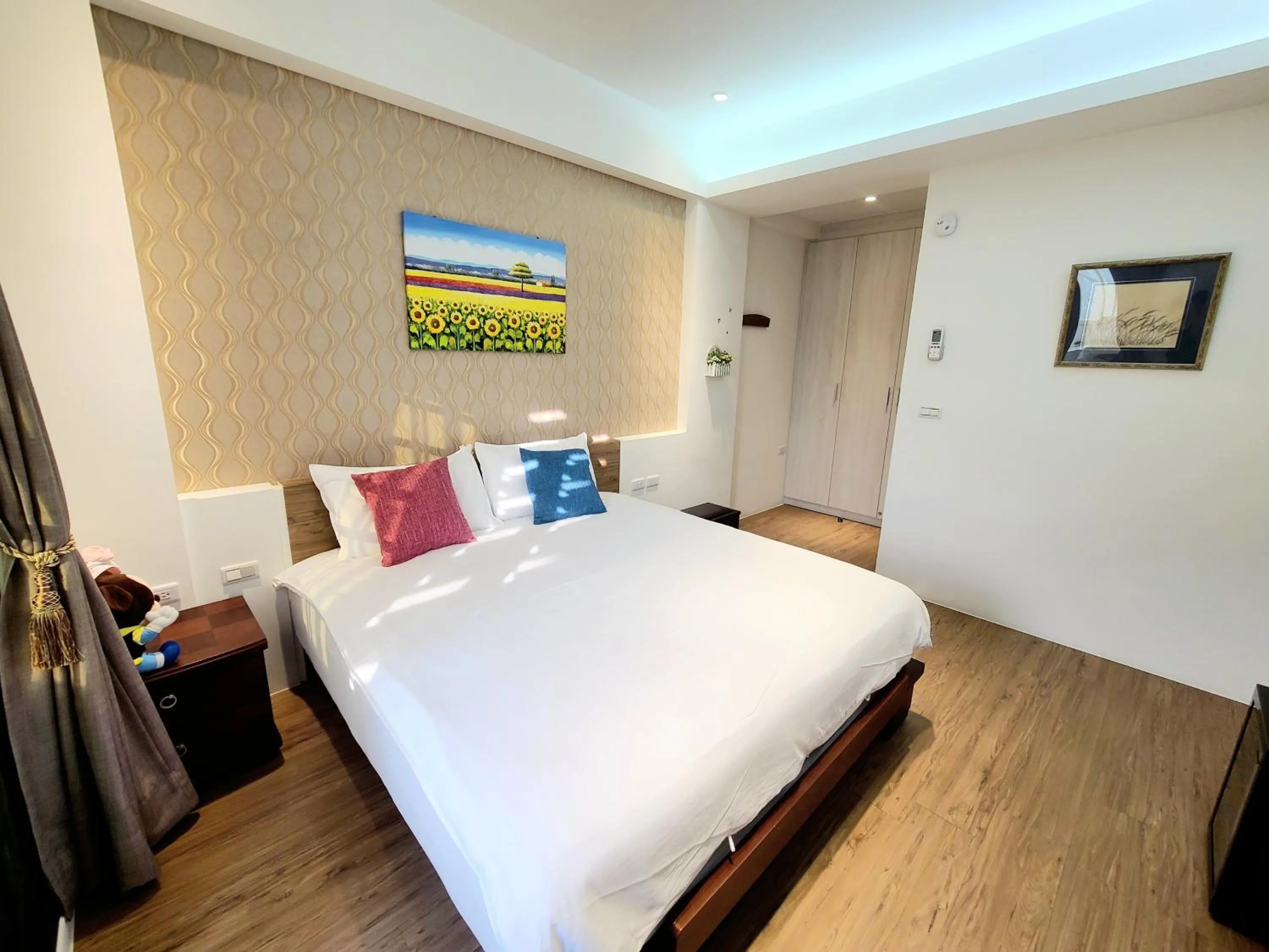 Bed in Love Happiness Inn