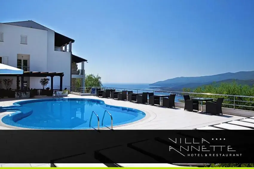 Natural landscape, Swimming Pool in Hotel Villa Annette