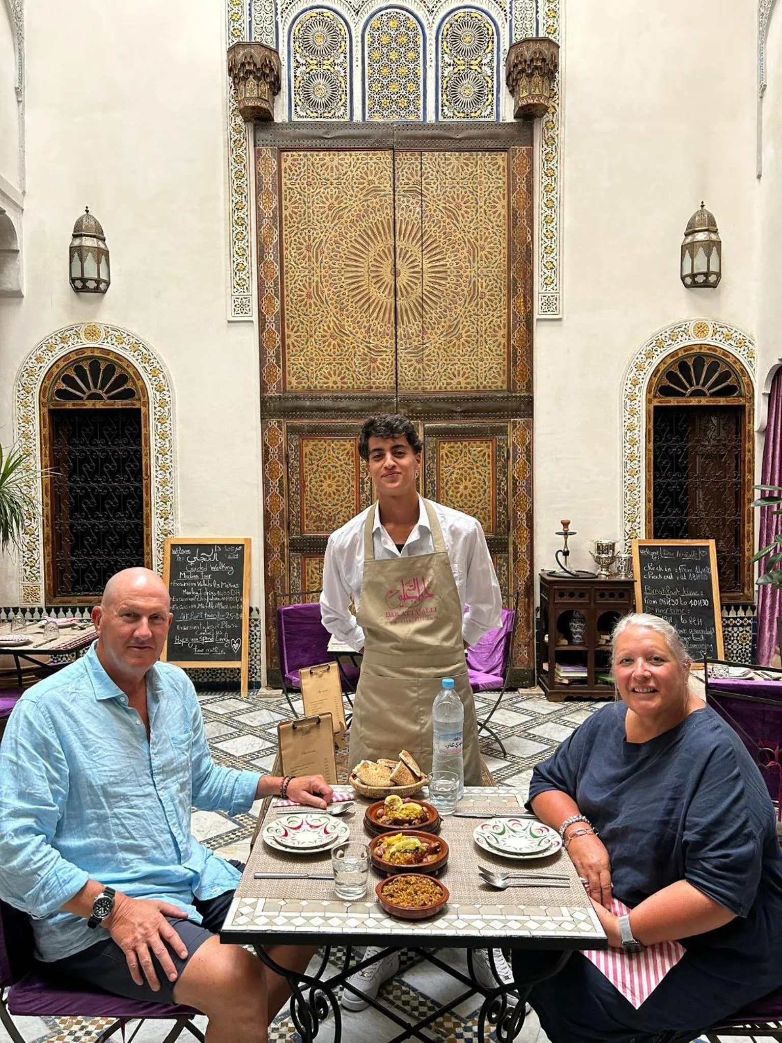 Restaurant/places to eat in Dar Attajalli