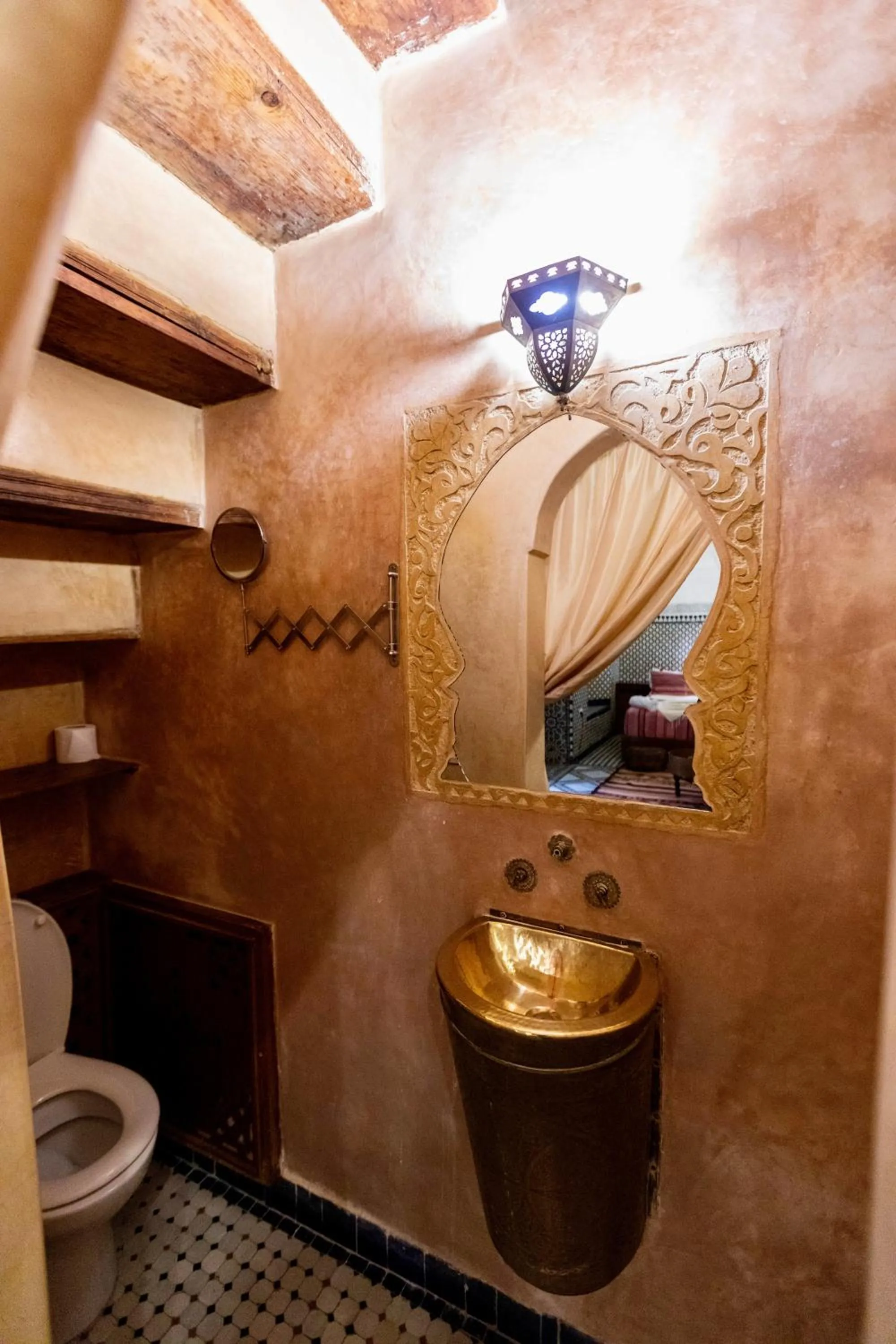 Toilet in Dar Attajalli