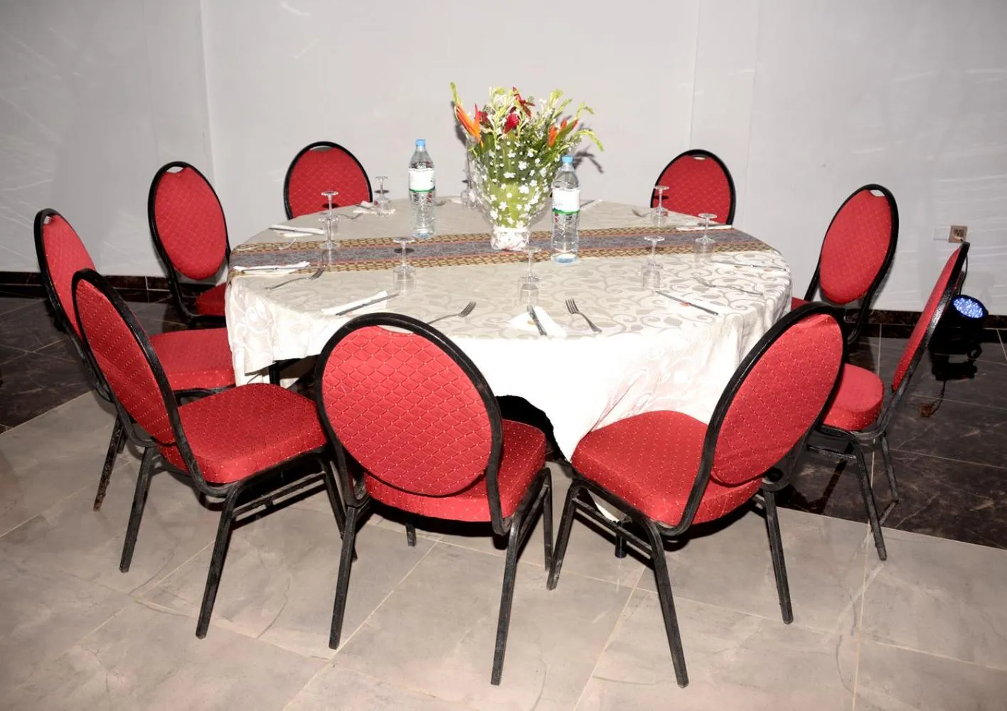 HOTEL AMBASSADORS ANNEXE