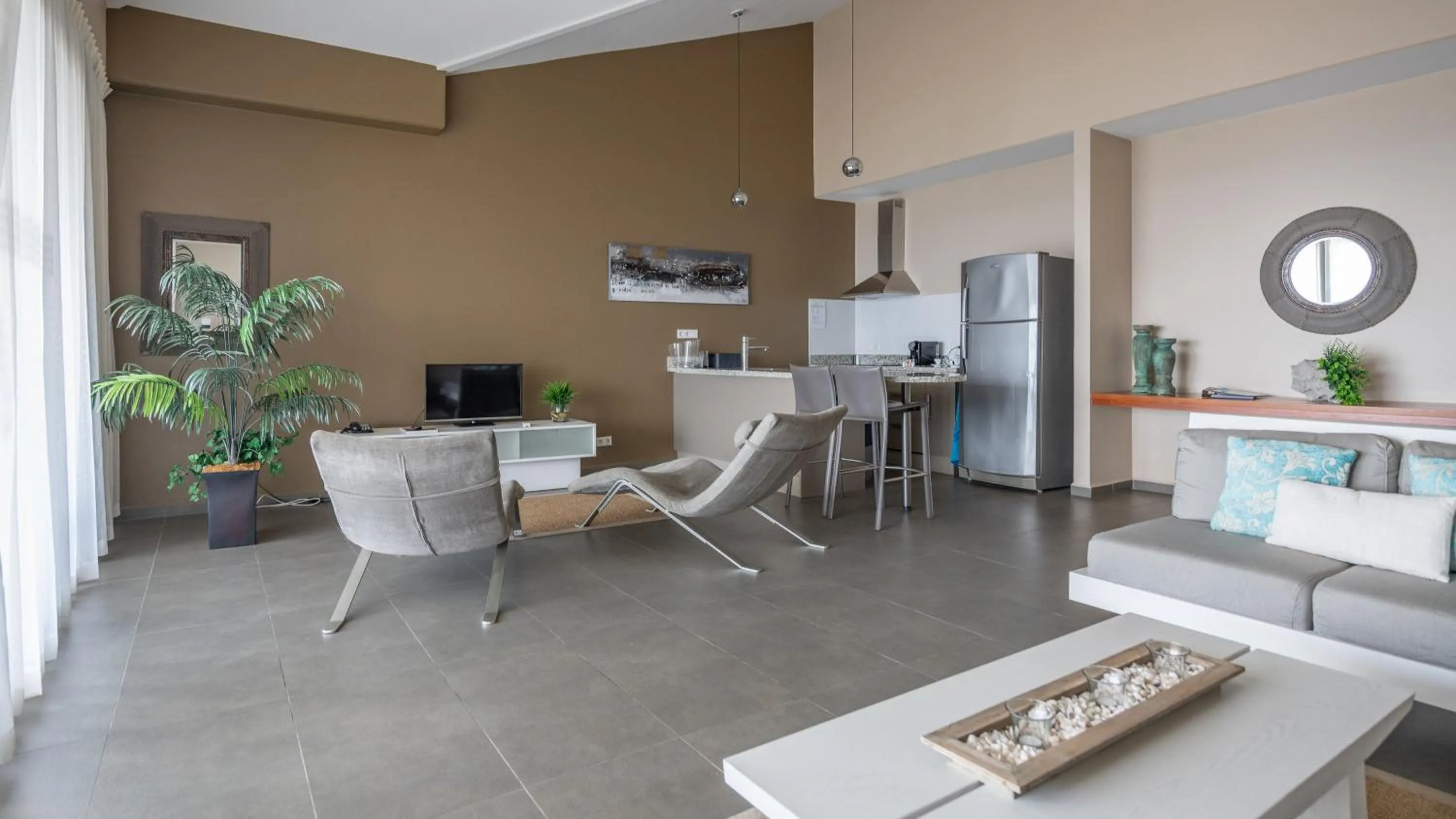 Kitchen or kitchenette in The Beach House