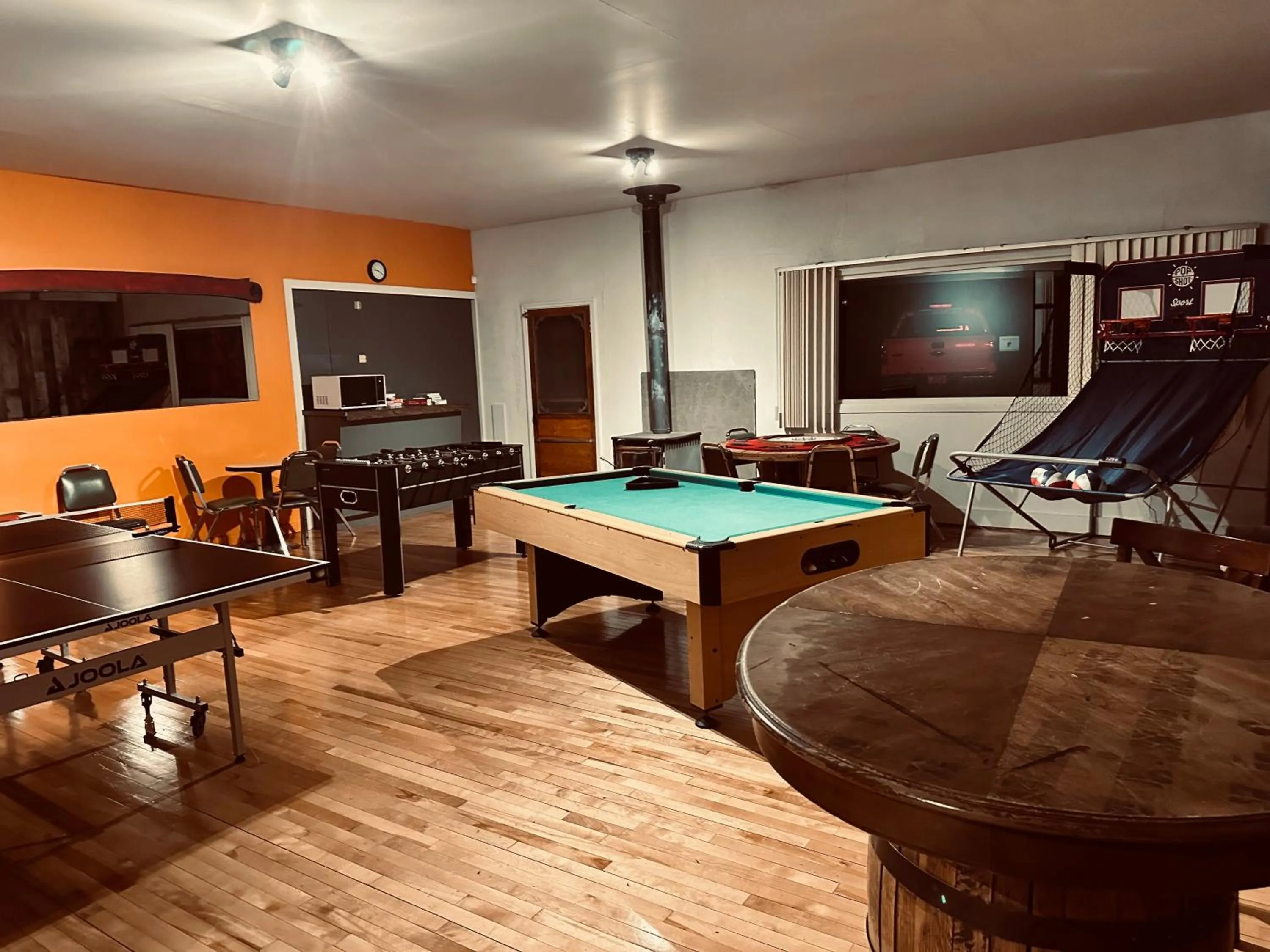 Game Room in Motel de L'Anse et Camping Rimouski