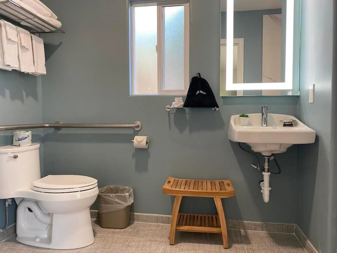 Bathroom in Castle Inn