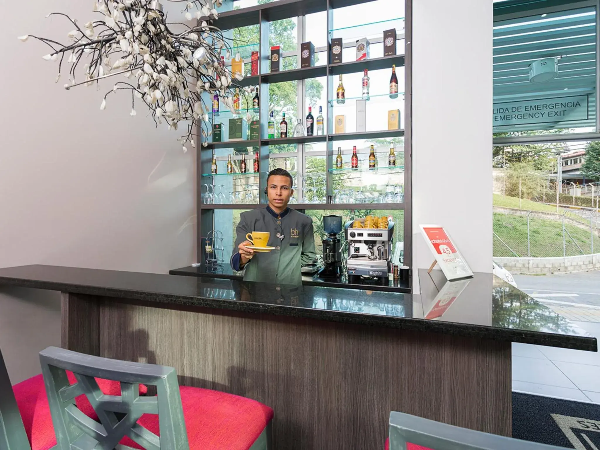 Lounge or bar in Hotel bh El Poblado Lounge or bar in Hotel bh El Poblado