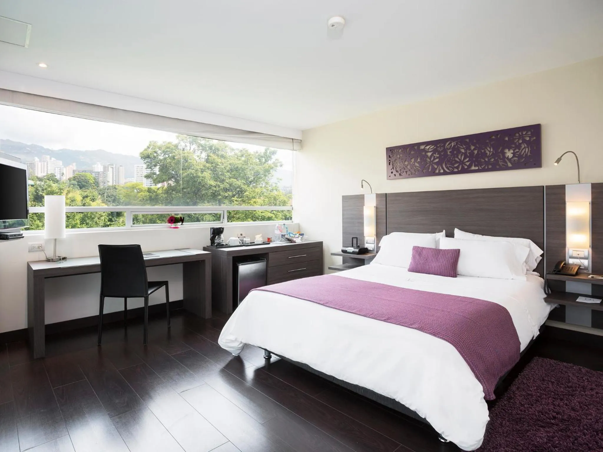 Photo of the whole room, Bed in Hotel bh El Poblado