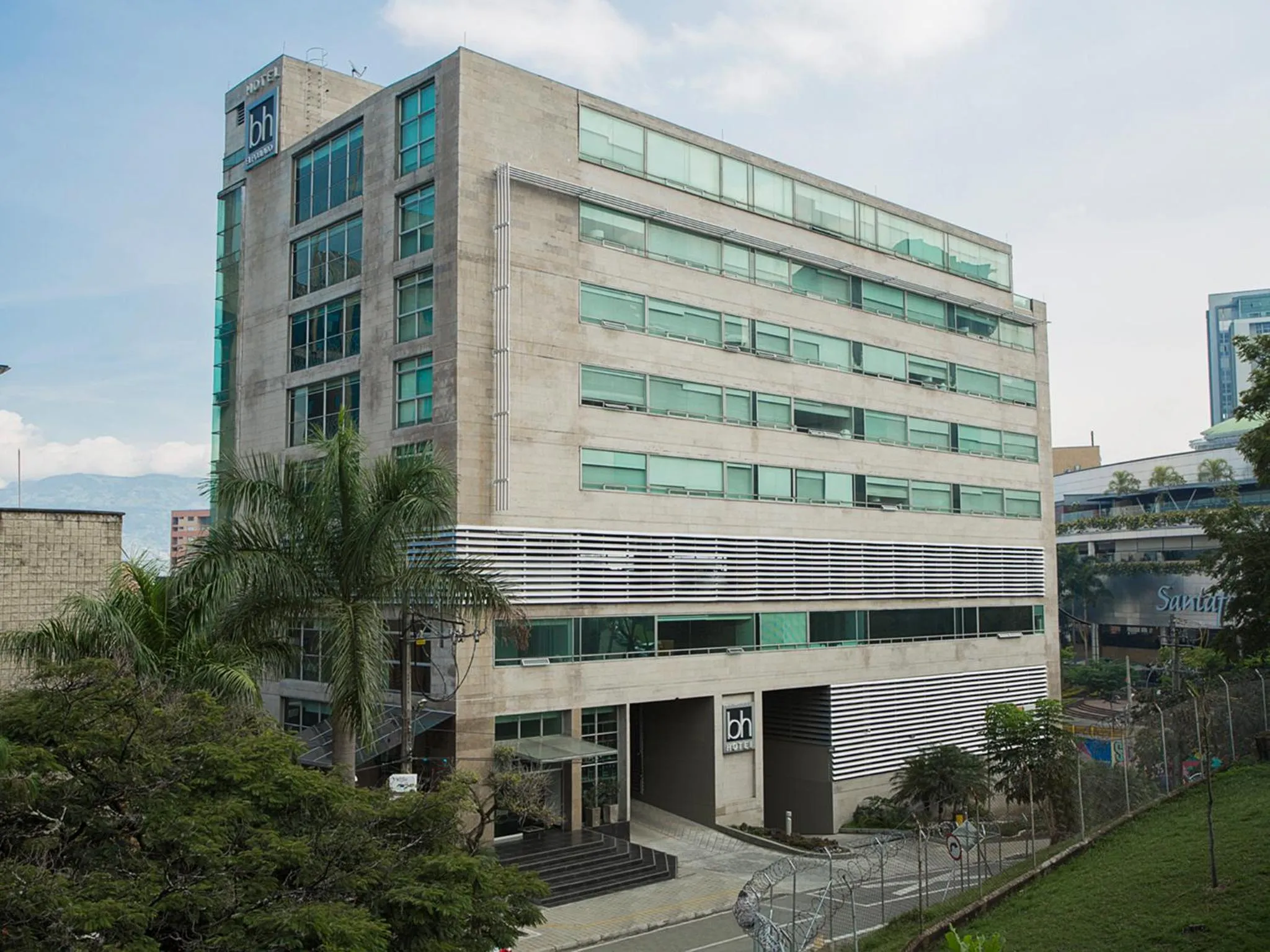 Bird's eye view in Hotel bh El Poblado
