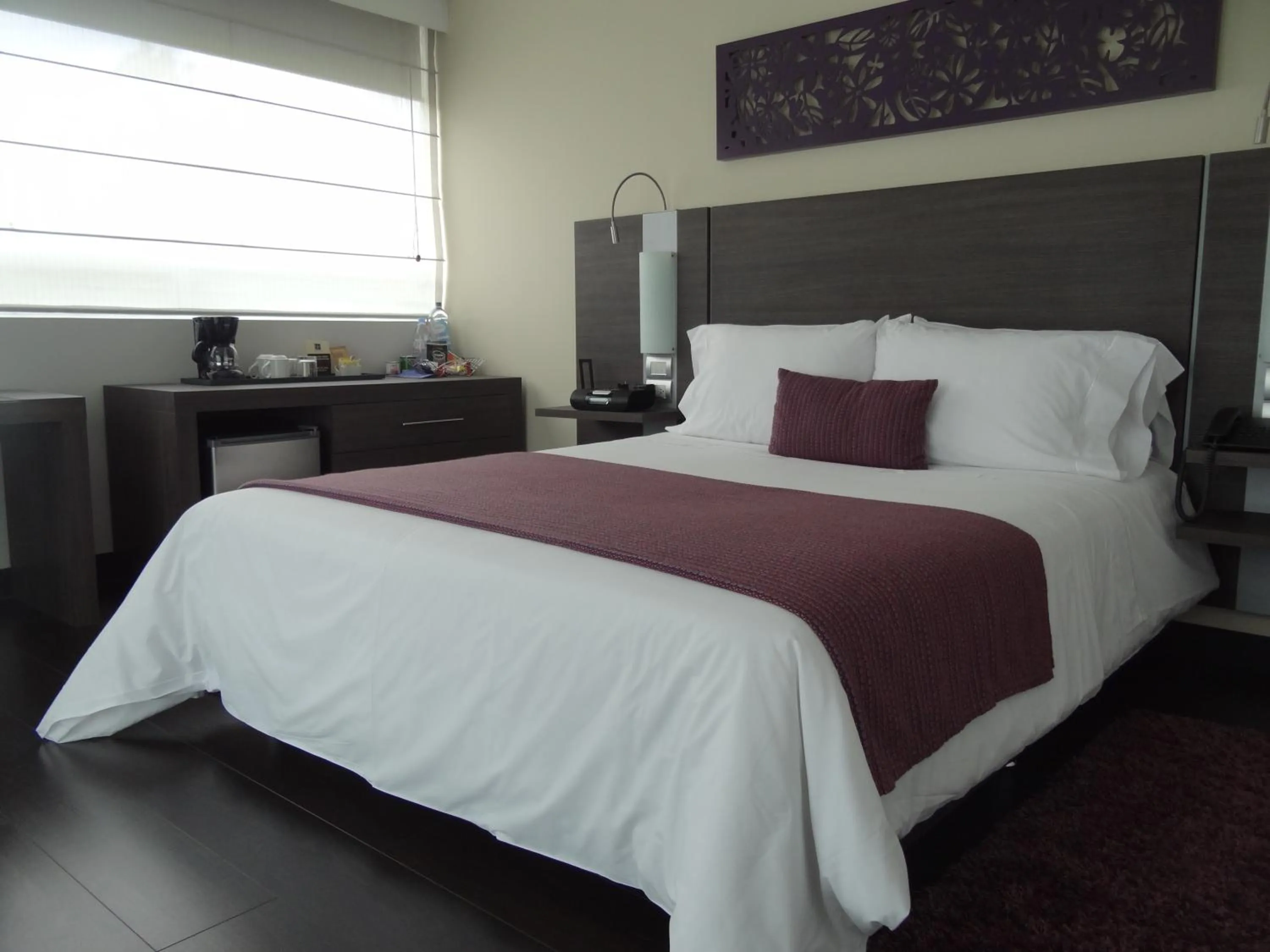 Bedroom, Bed in Hotel bh El Poblado