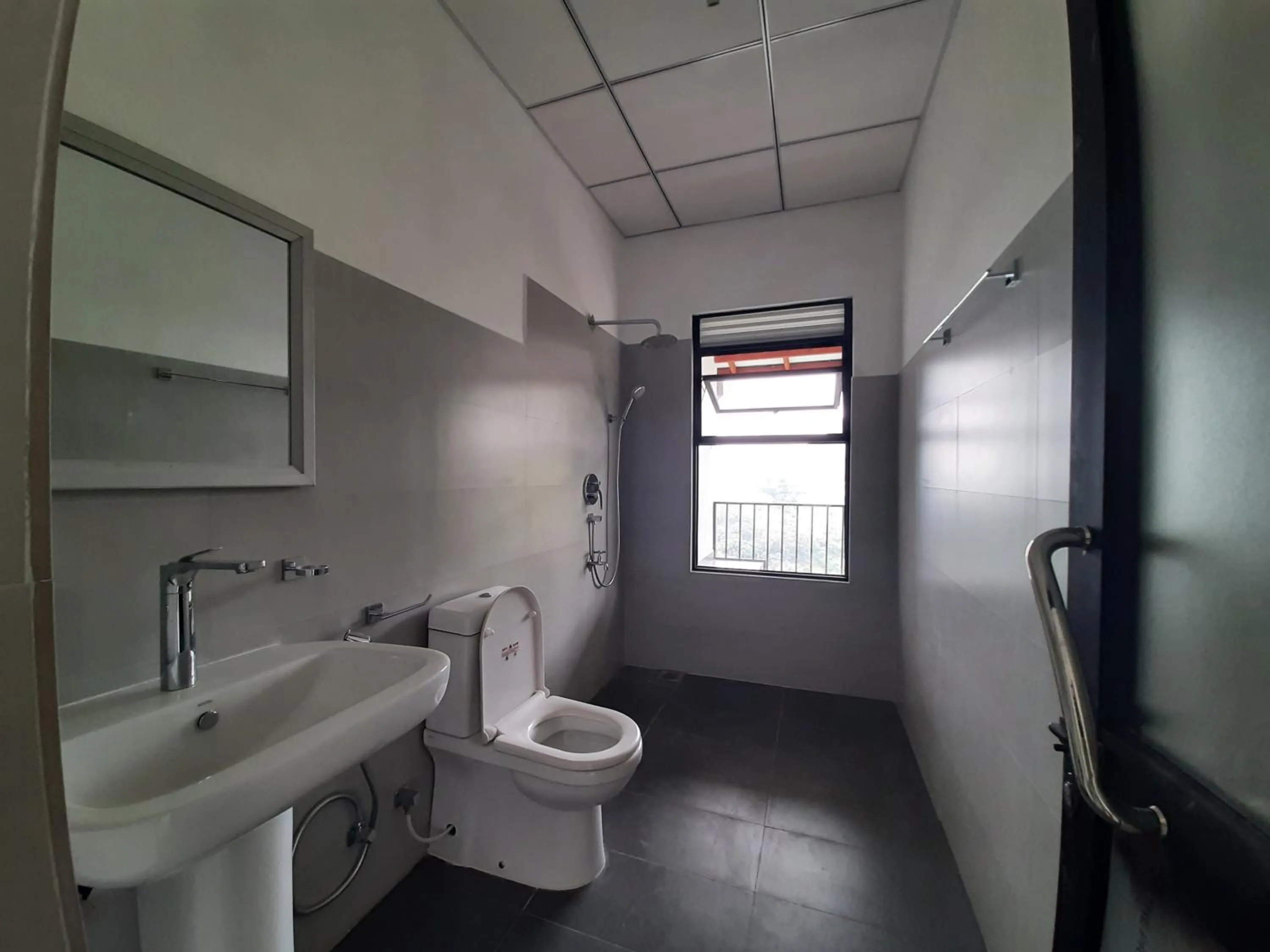 Bathroom in Glorious Nature Inn