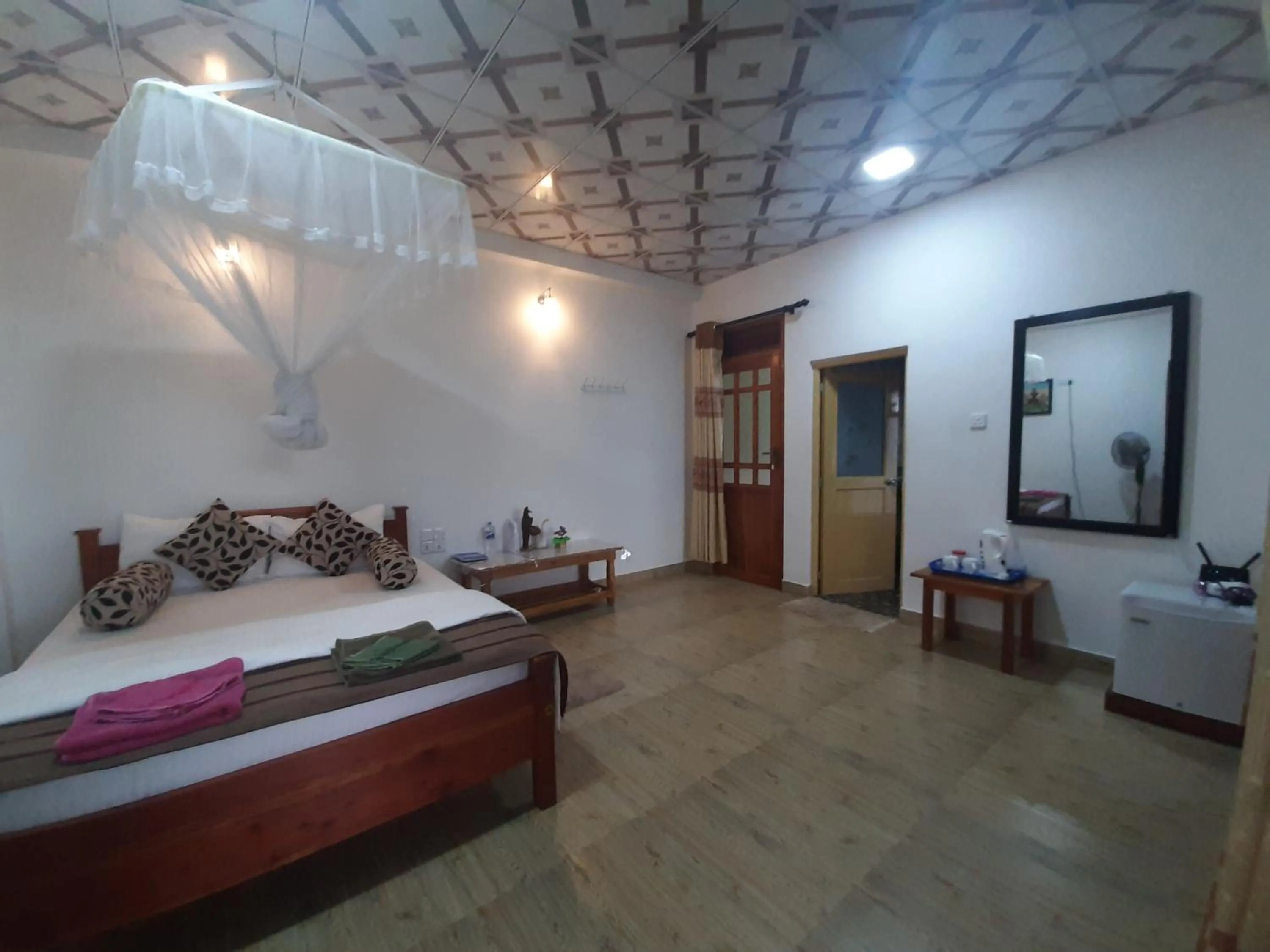 Bedroom, Bed in Glorious Nature Inn