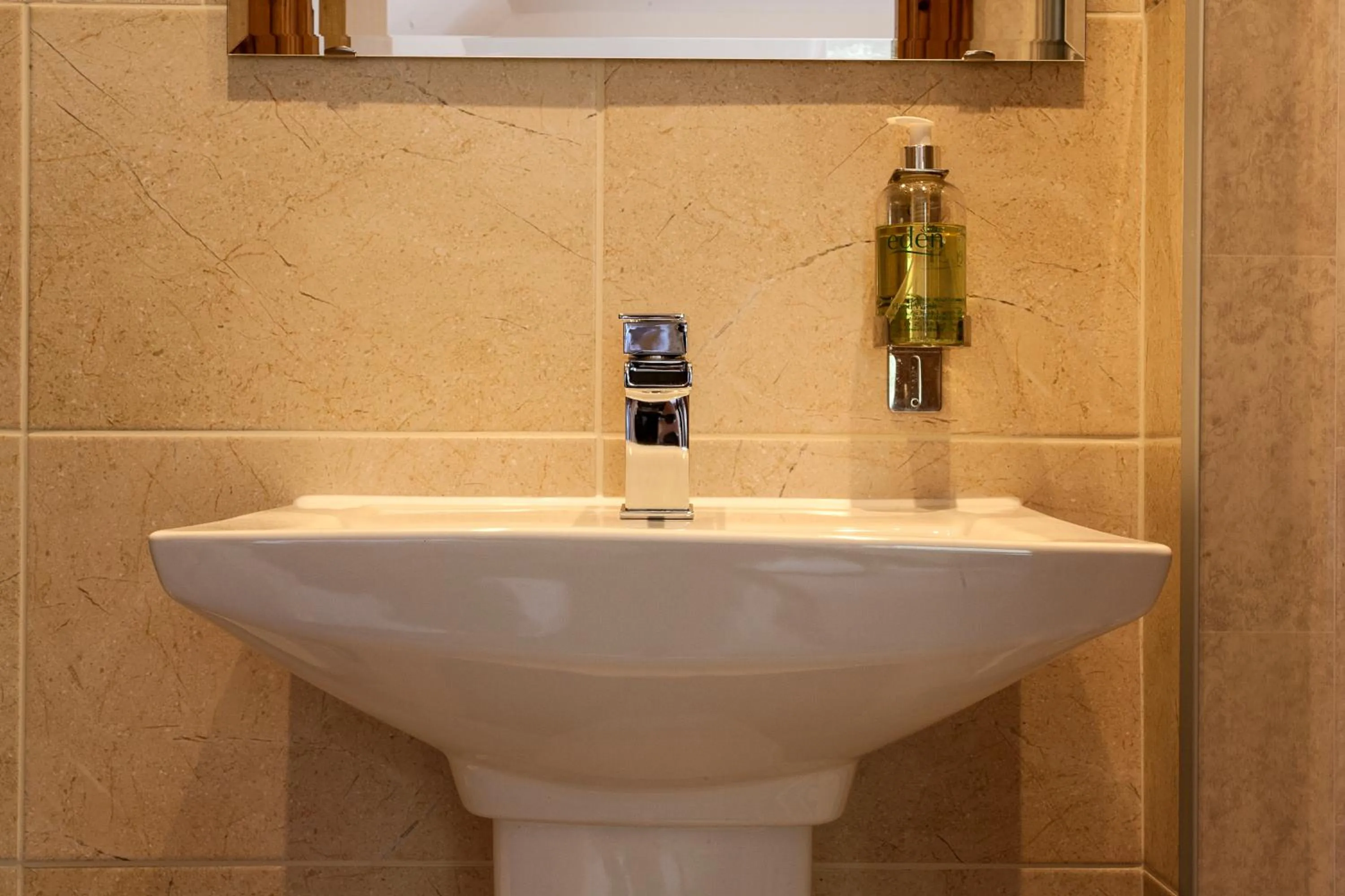 Bathroom in Kettle House B&B