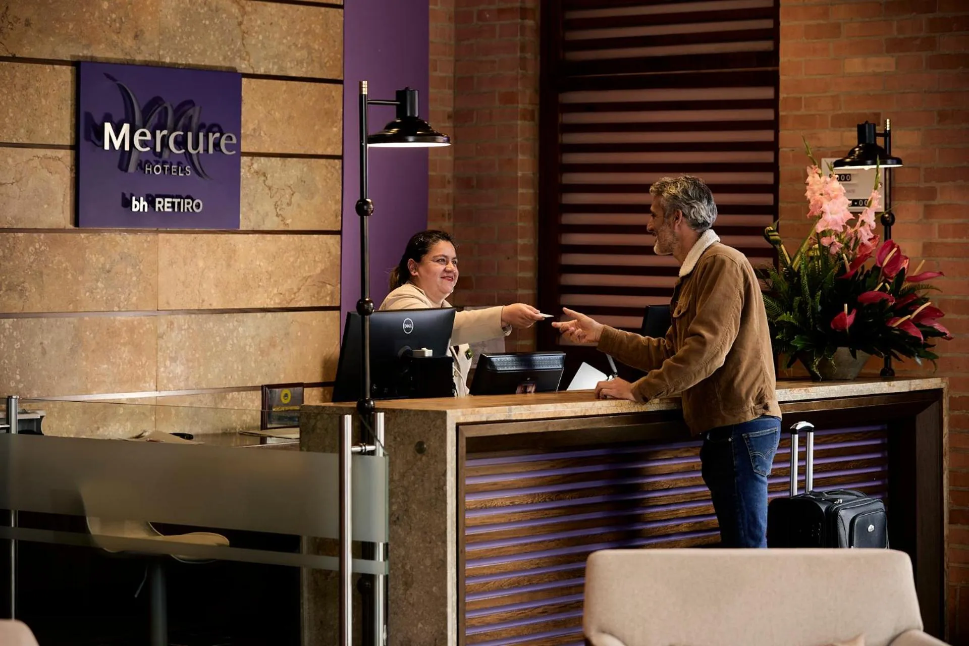 Lobby or reception in Mercure Bogota BH Retiro