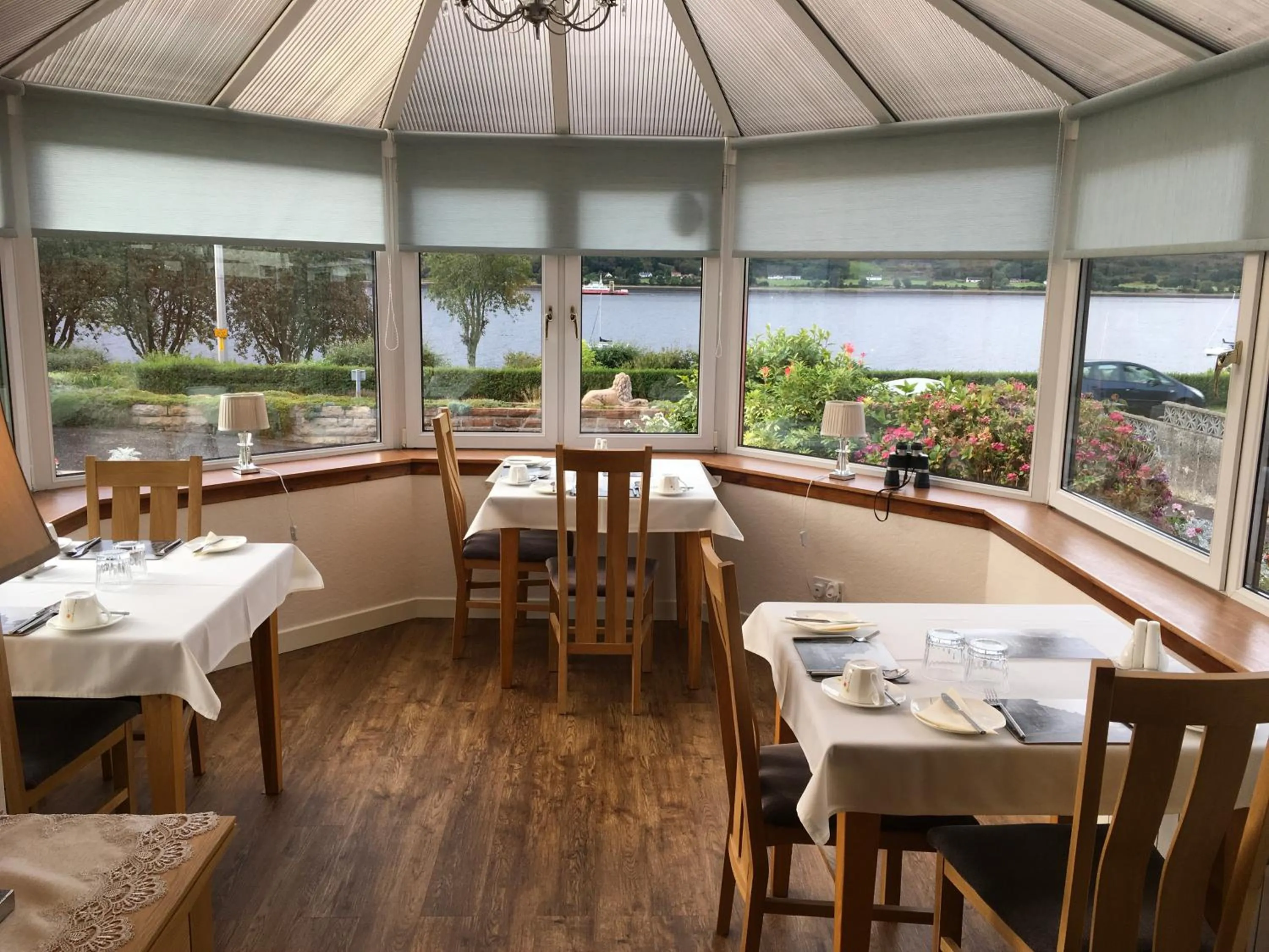 Restaurant/places to eat in Ardlinnhe Bed & Breakfast