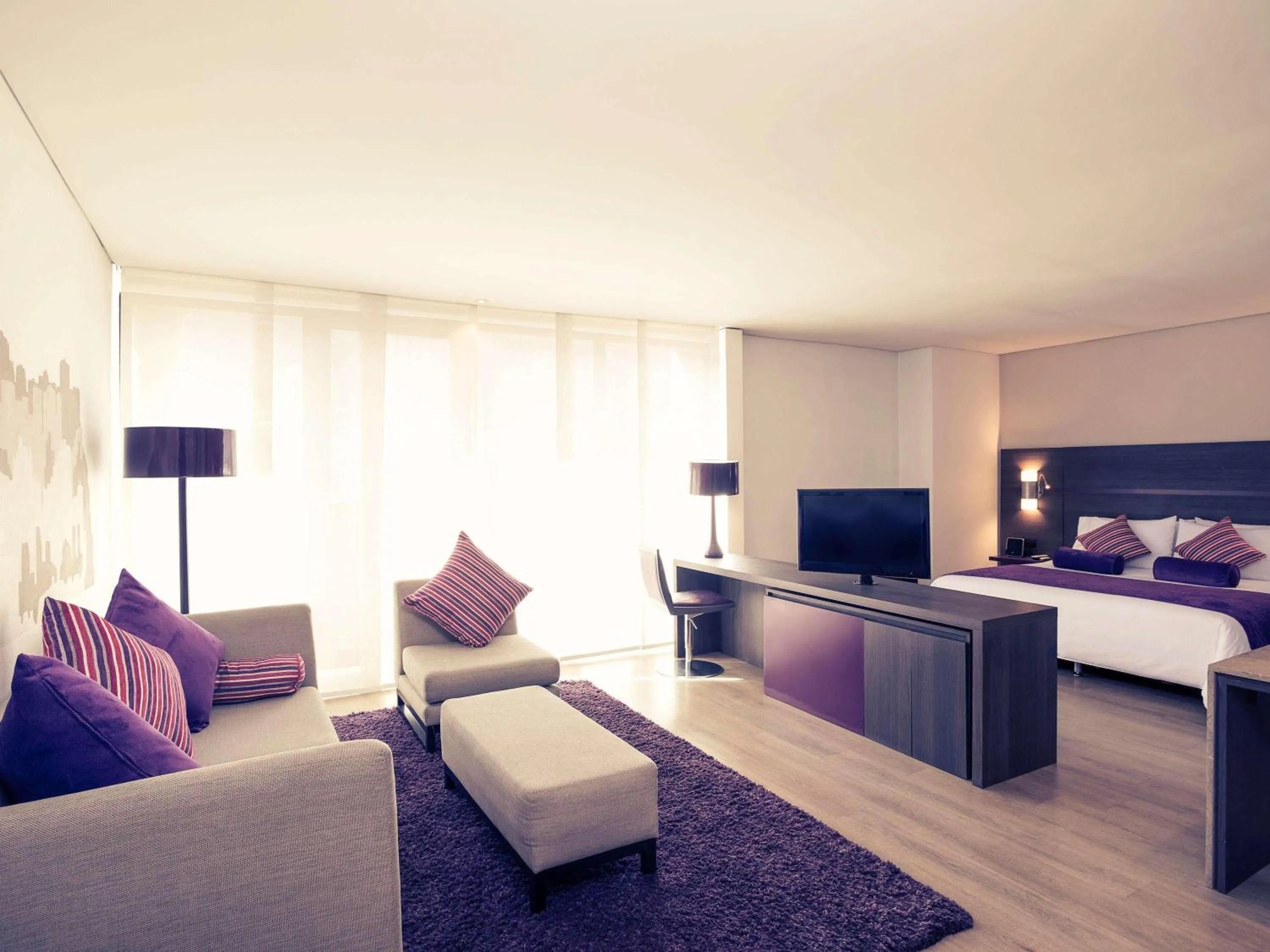 Photo of the whole room, Bed in Mercure Bogota BH Zona Financiera