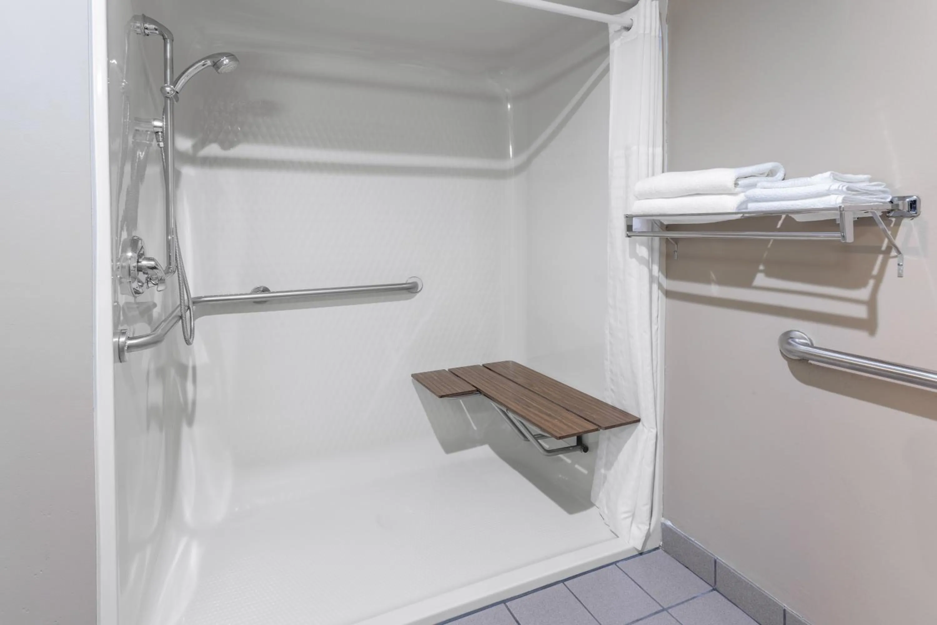 Bathroom in Super 8 by Wyndham Marysville/Port Huron Area