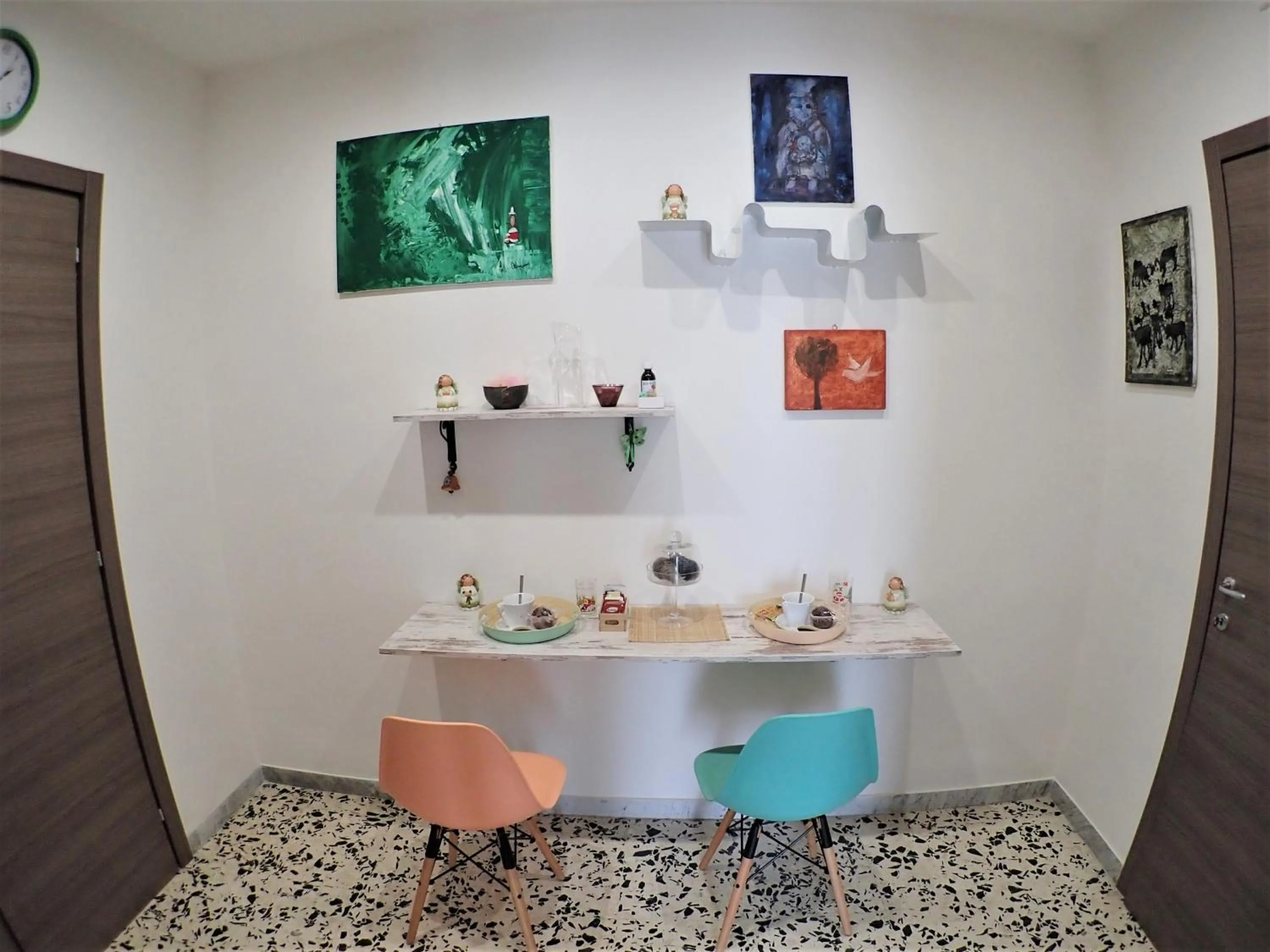 Communal lounge/ TV room in B&B ART Caserta Centro