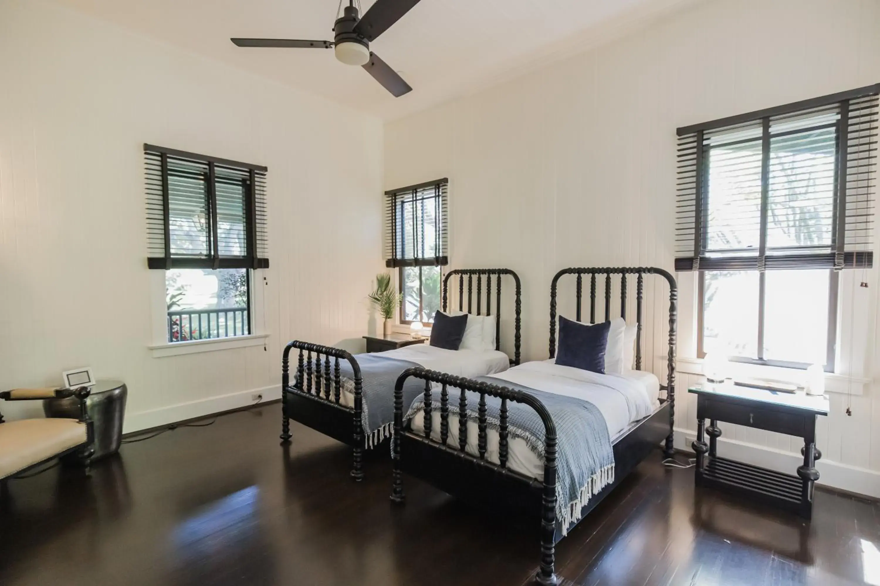 Bedroom, Bed in Lumeria Maui, Educational Retreat Center Bedroom, Bed in Lumeria Maui, Educational Retreat Center