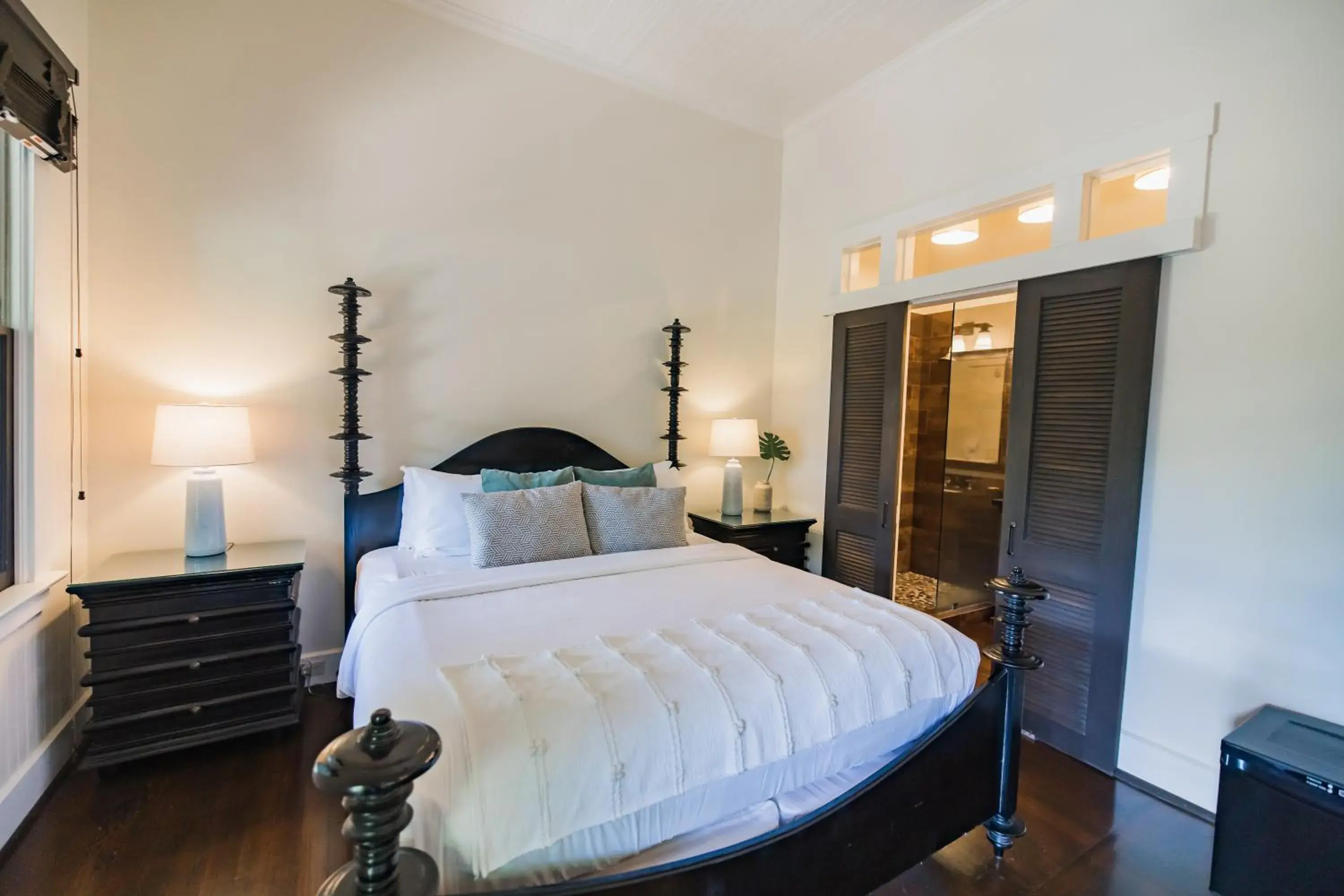 King Room with Garden View - single occupancy in Lumeria Maui, Educational Retreat Center King Room with Garden View - single occupancy in Lumeria Maui, Educational Retreat Center