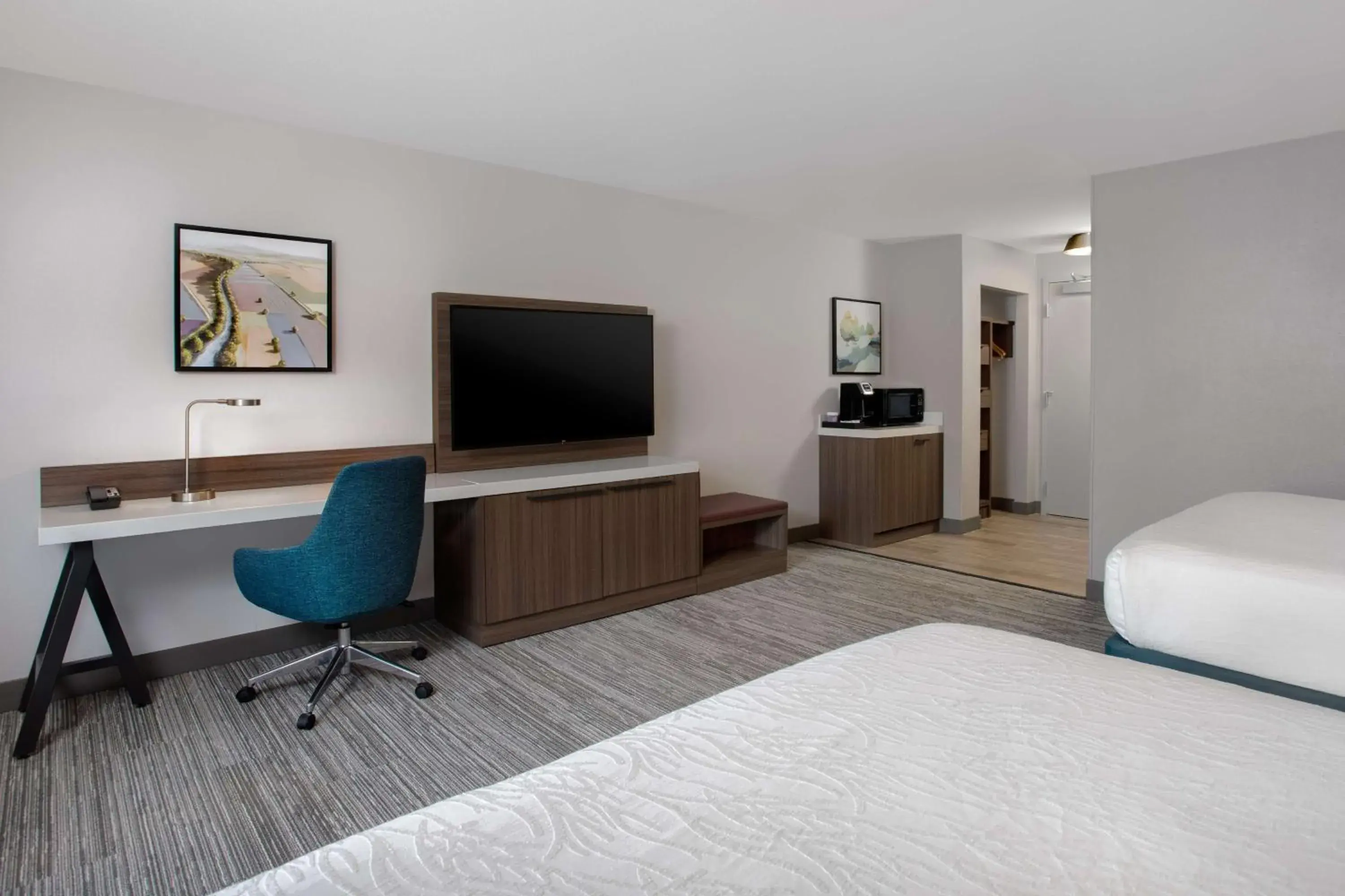 Bedroom, Bed in Hilton Garden Inn Omaha West Bedroom, Bed in Hilton Garden Inn Omaha West