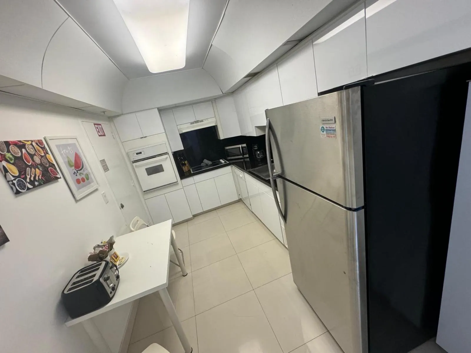 Miami Hallandale Condo, Partial Ocean View Direct Beach and Pool Access Miami Hollywood Beach