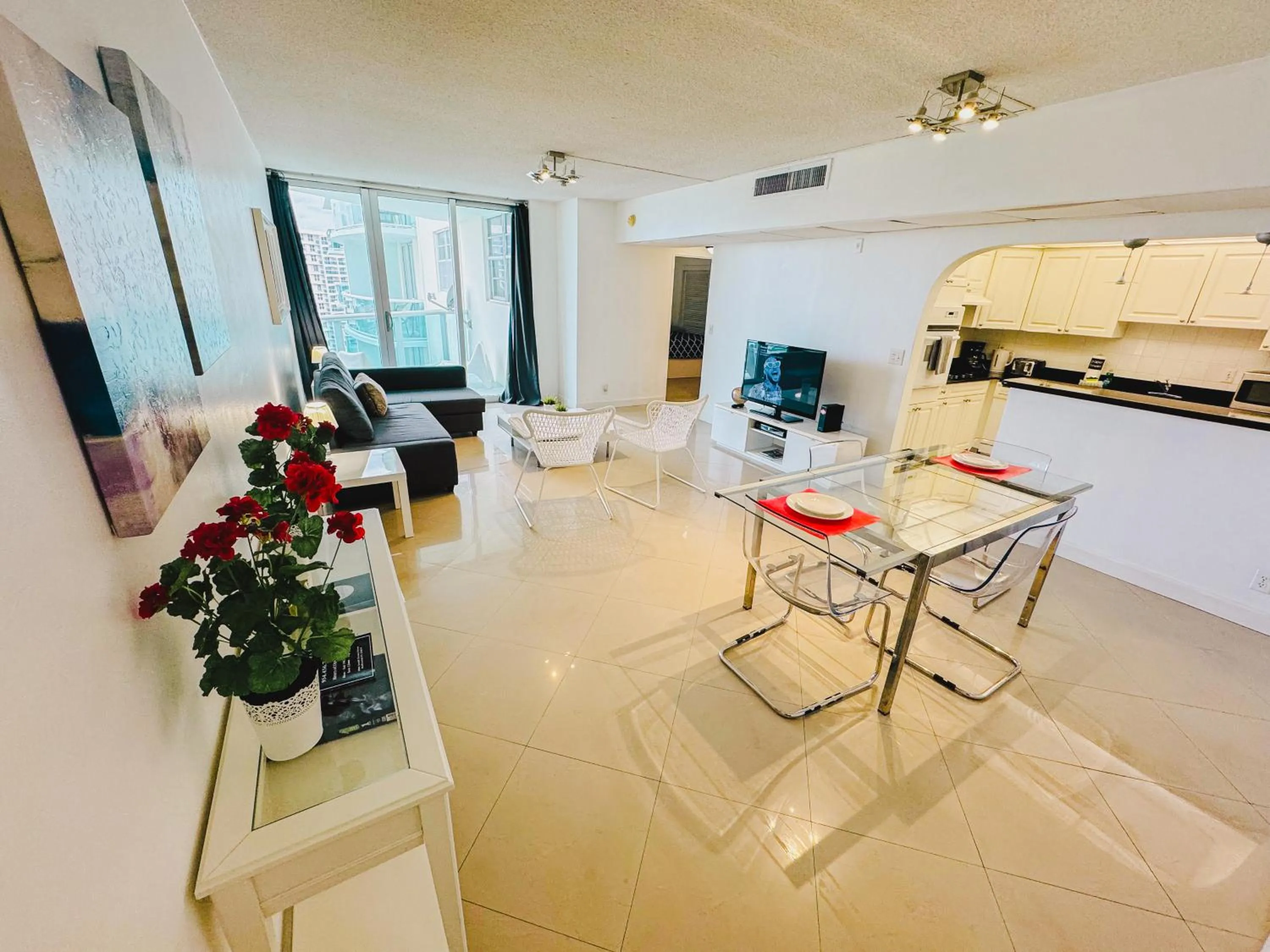 Miami Hallandale Condo, Partial Ocean View Direct Beach and Pool Access Miami Hollywood Beach