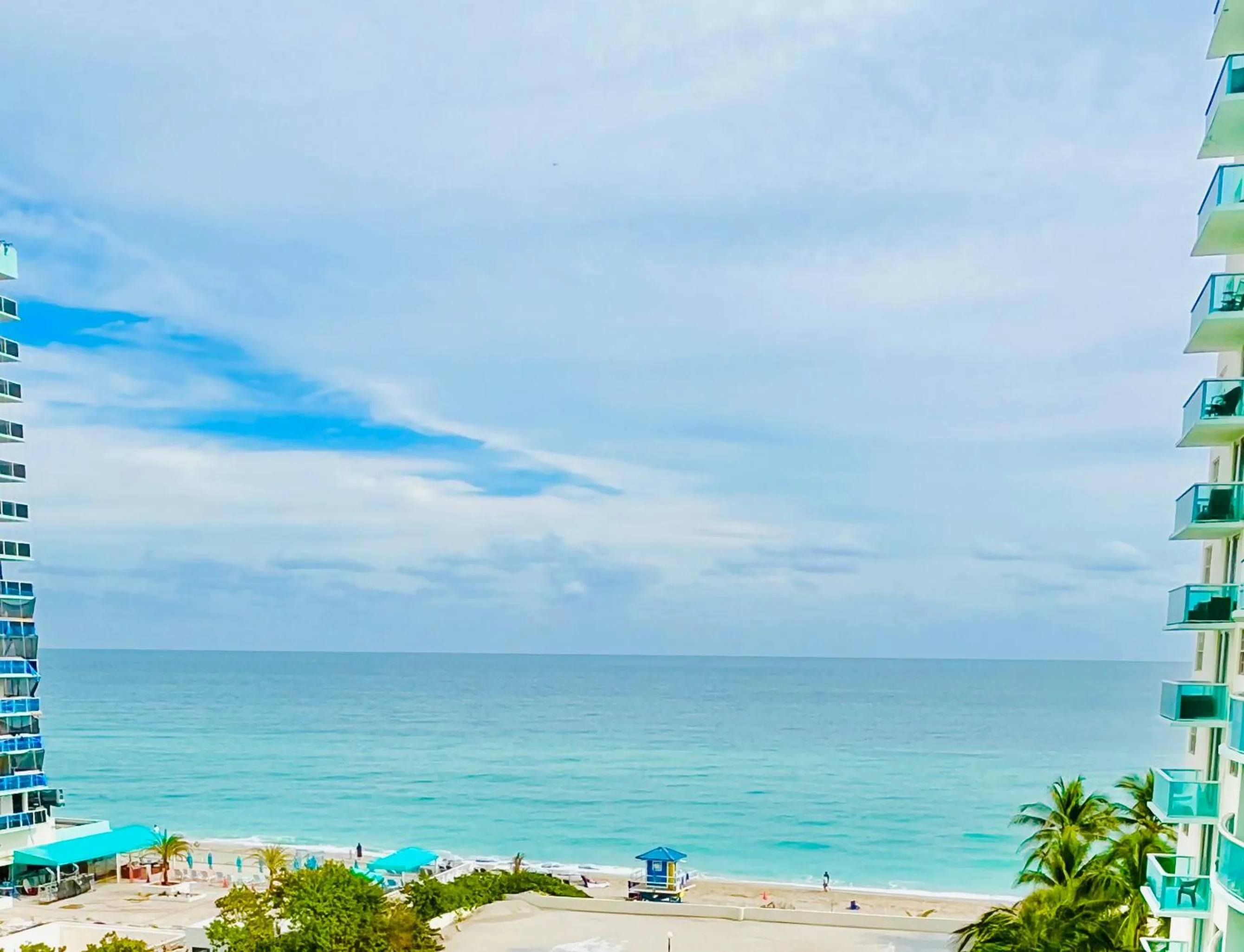 Miami Hallandale Condo, Partial Ocean View Direct Beach and Pool Access Miami Hollywood Beach