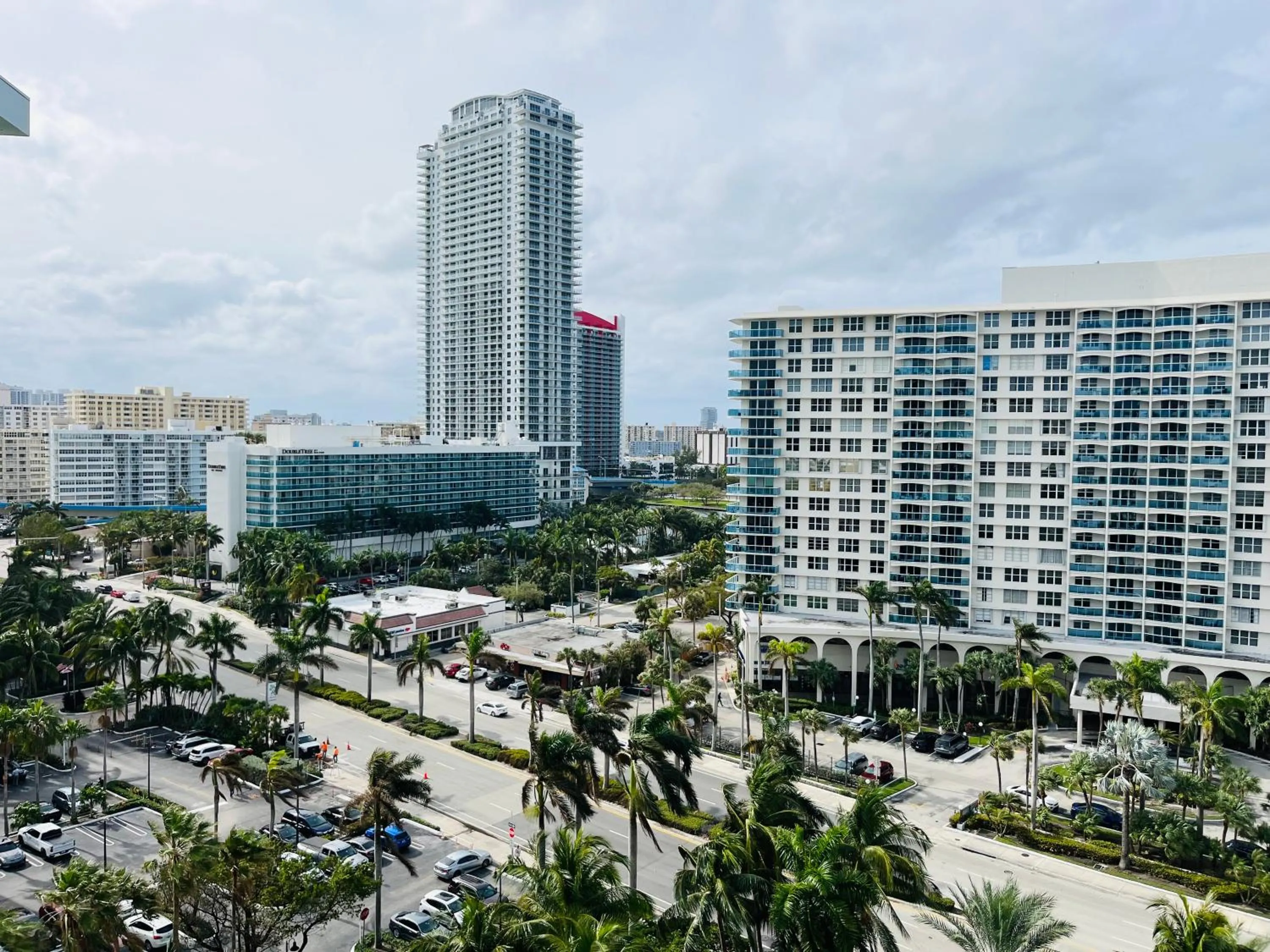 Miami Hallandale Condo, Partial Ocean View Direct Beach and Pool Access Miami Hollywood Beach