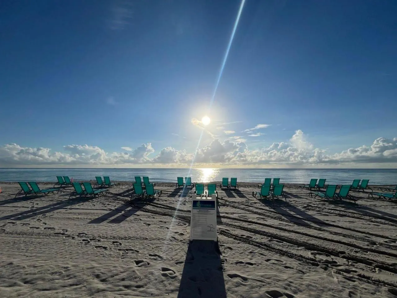 Miami Hallandale Condo, Partial Ocean View Direct Beach and Pool Access Miami Hollywood Beach