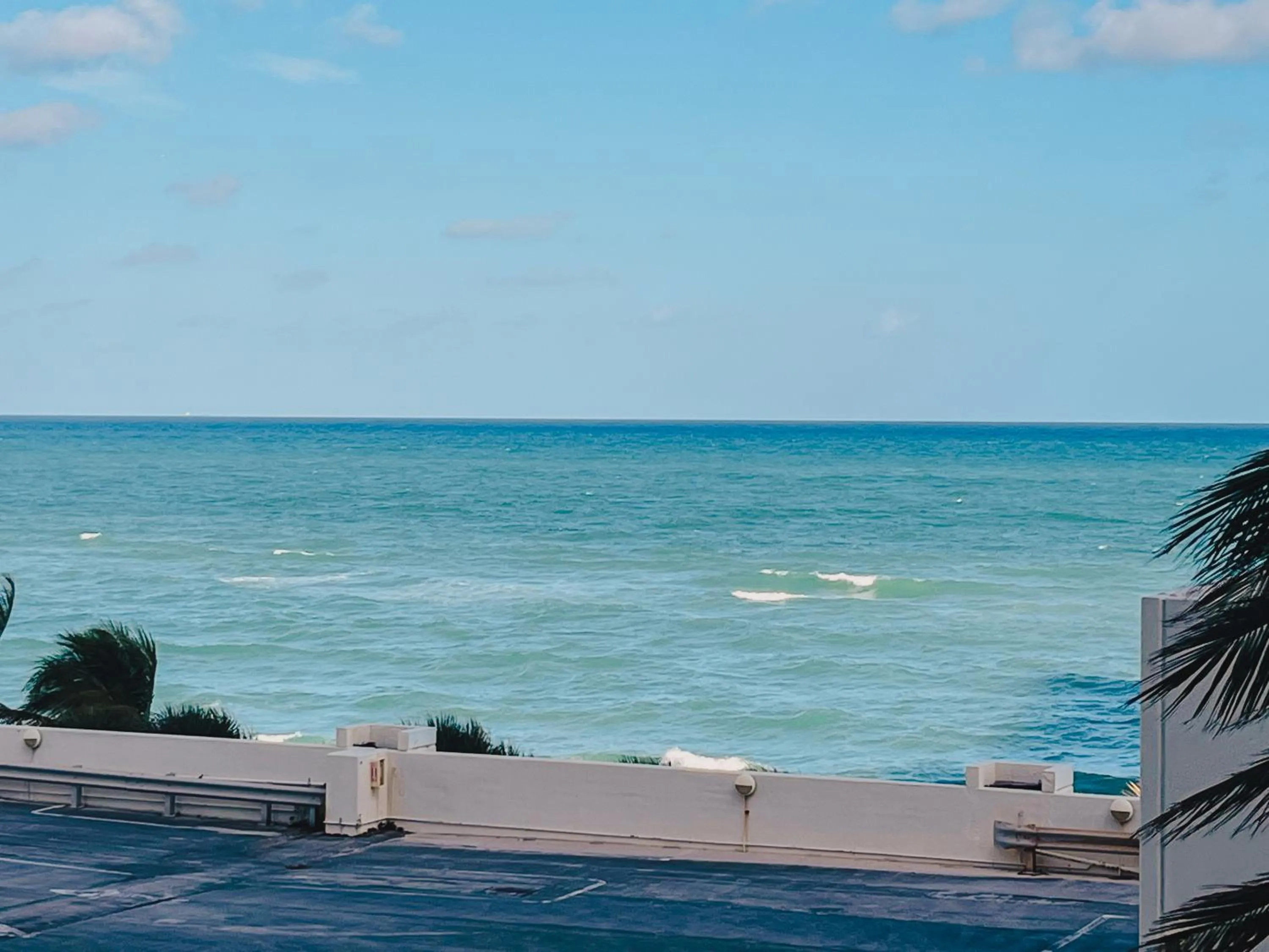 Miami Hallandale Condo, Partial Ocean View Direct Beach and Pool Access Miami Hollywood Beach
