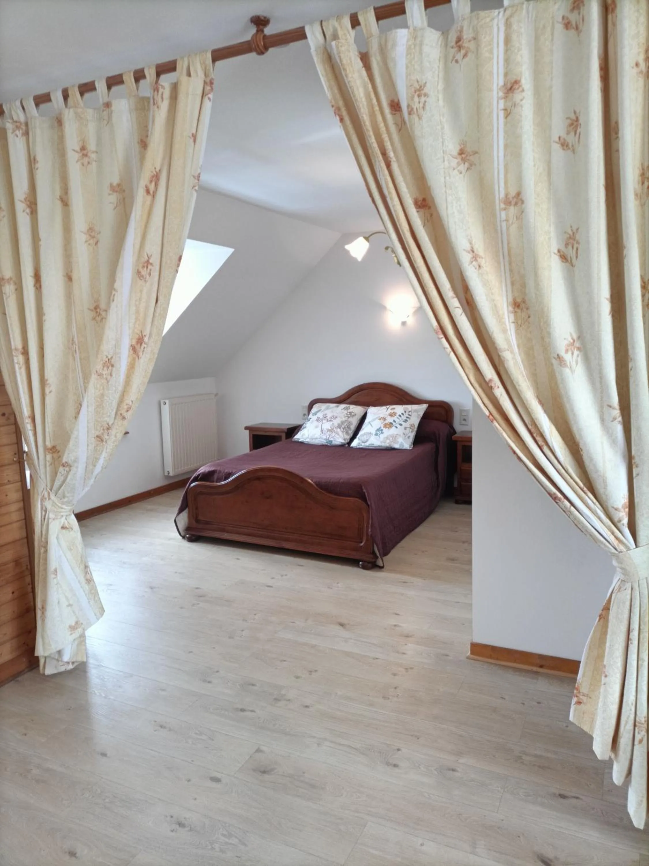 Photo of the whole room, Bed in Vent des Grèves