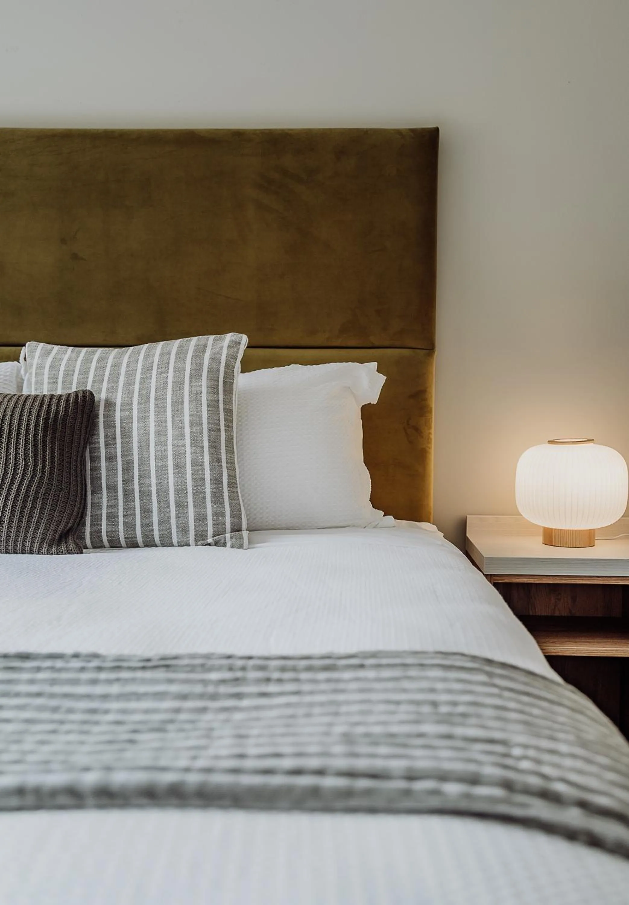 Bed in Rainforest Retreat