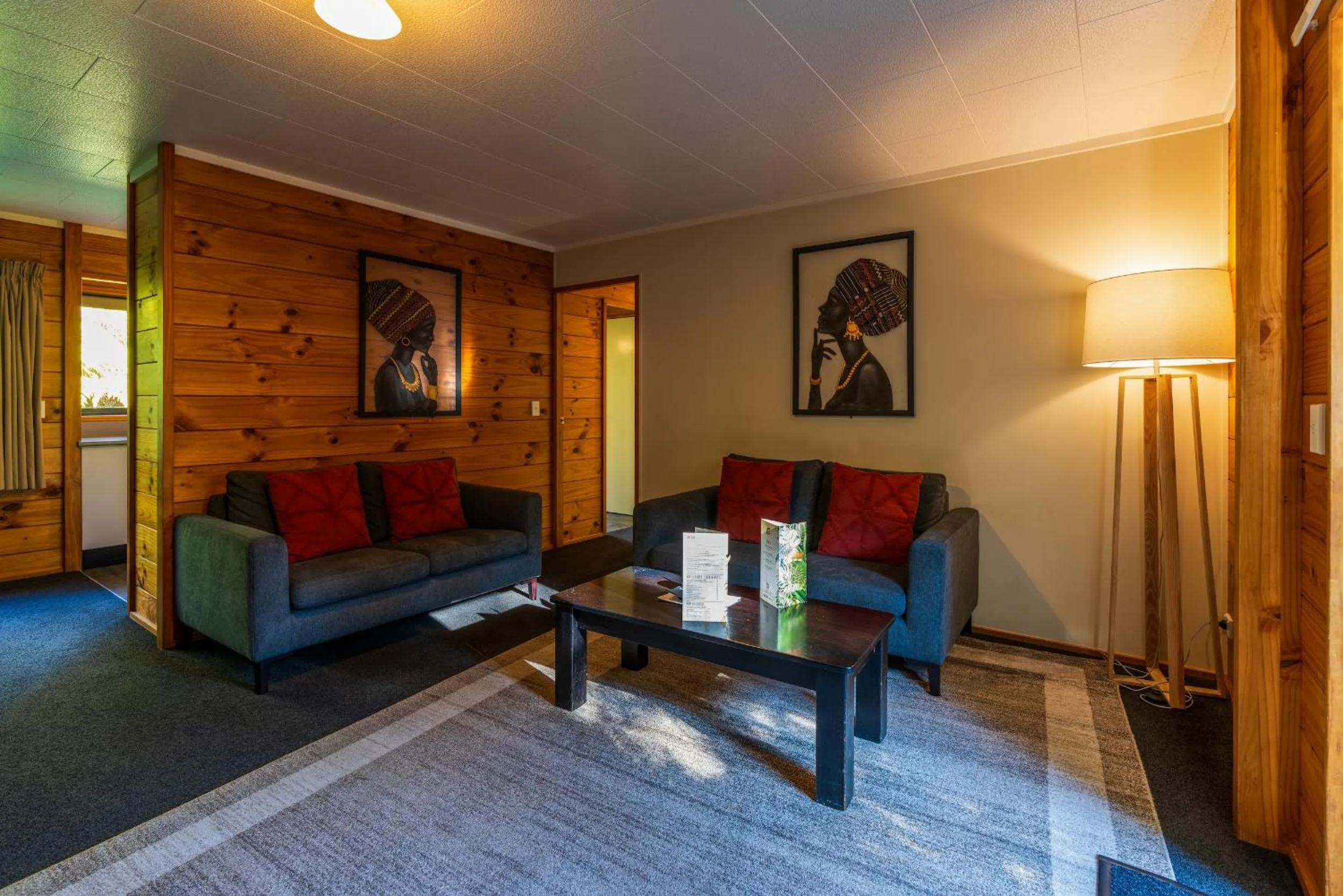 Living room in Rainforest Retreat
