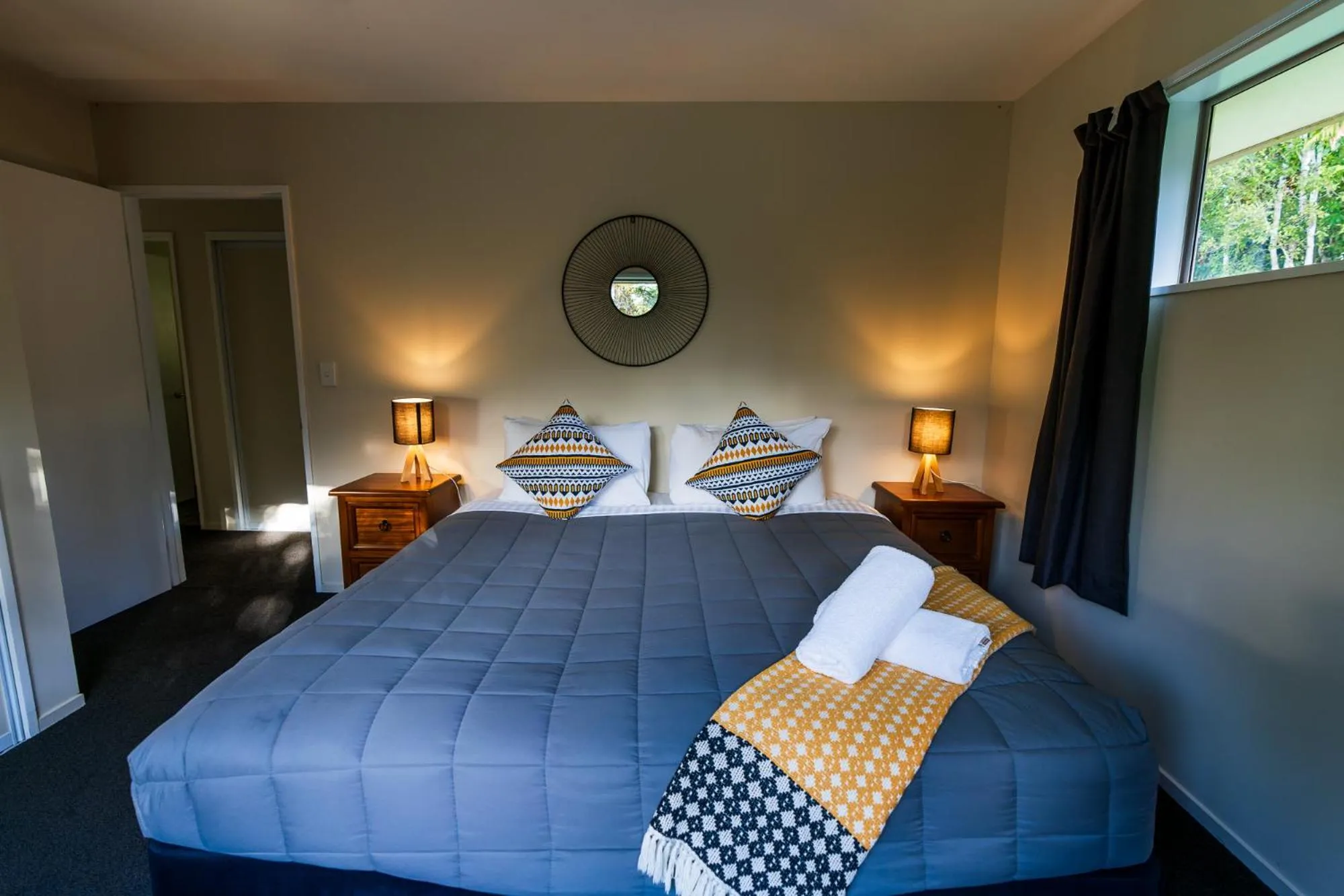 Bed in Rainforest Retreat